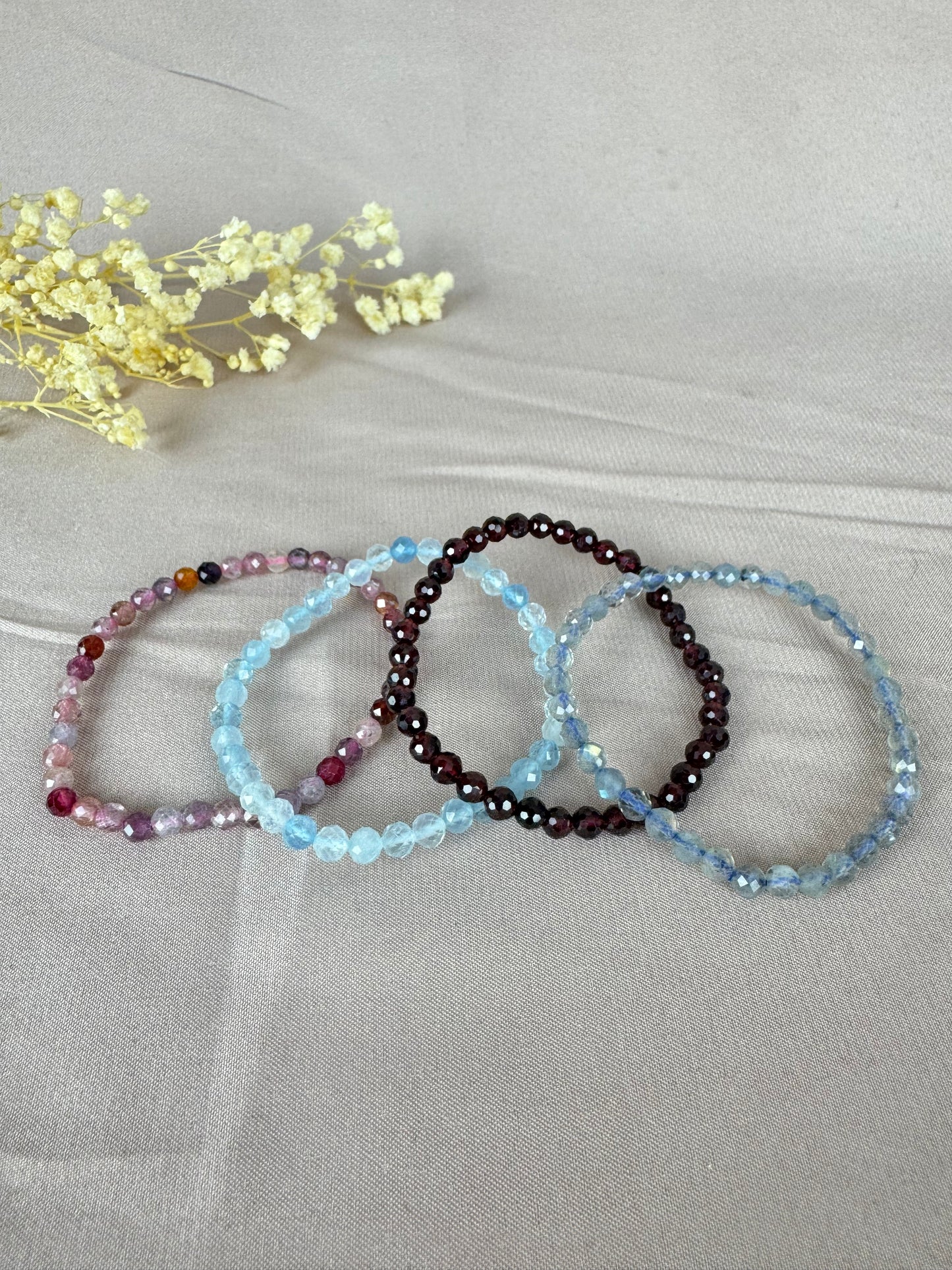 Armbanden Facet geslepen 4mm KLEIN