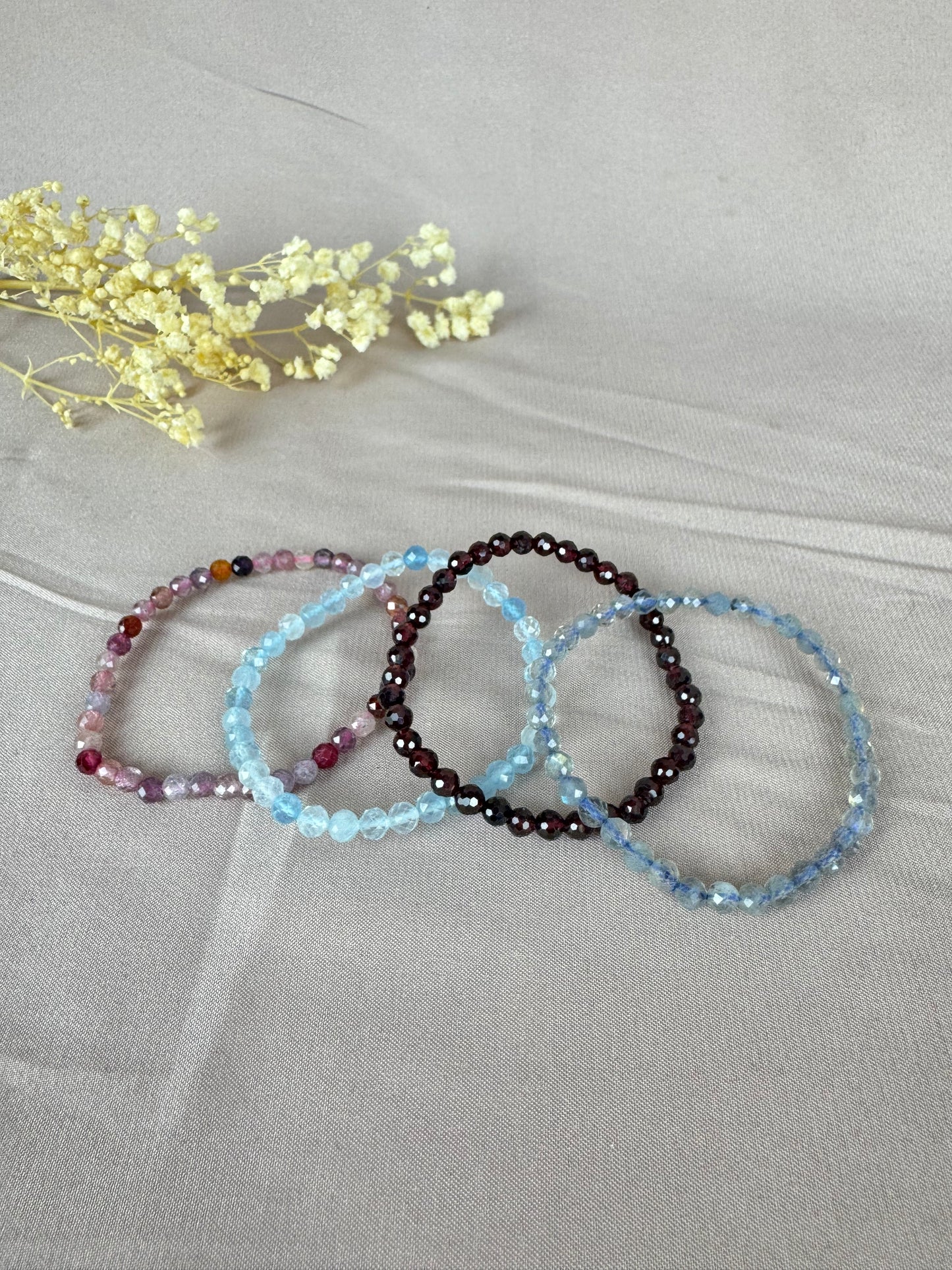 Armbanden Facet geslepen 4mm KLEIN