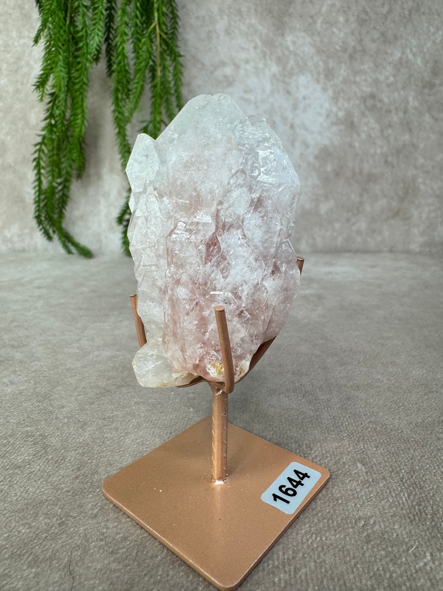 Roze amethist cluster op standaard #1644