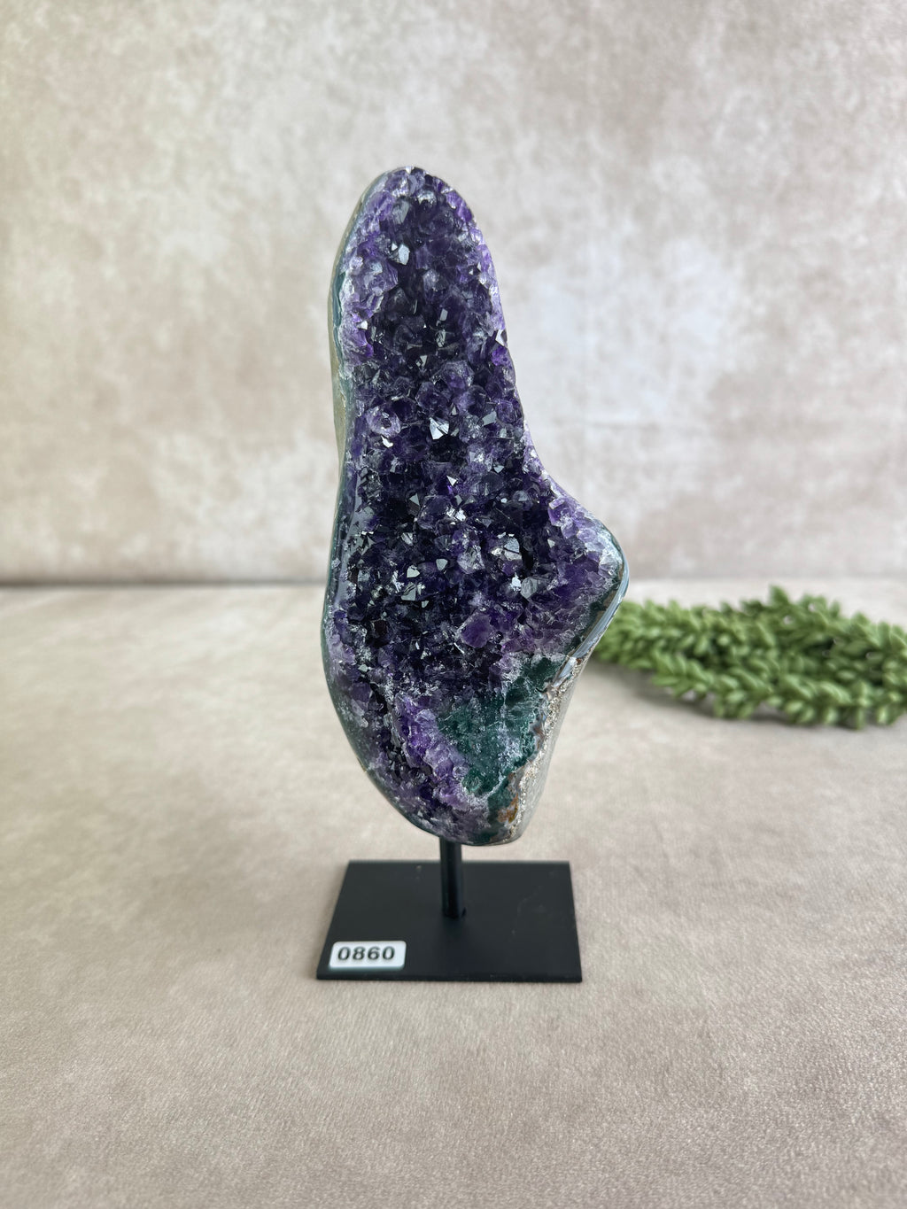 Amethist op standaard #0860