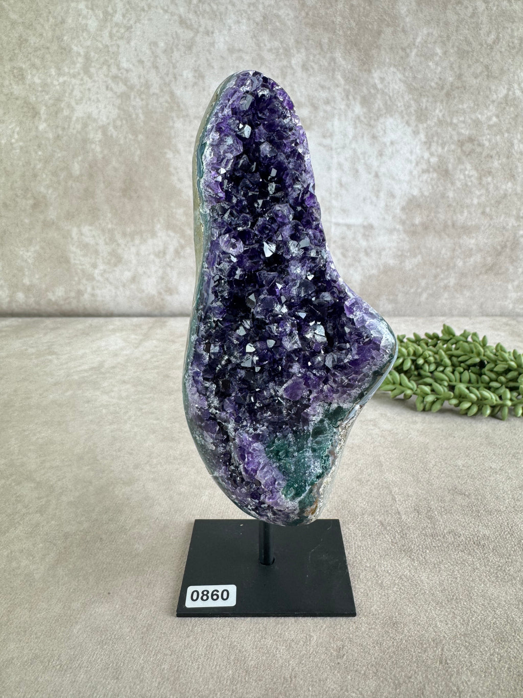 Amethist op standaard #0860