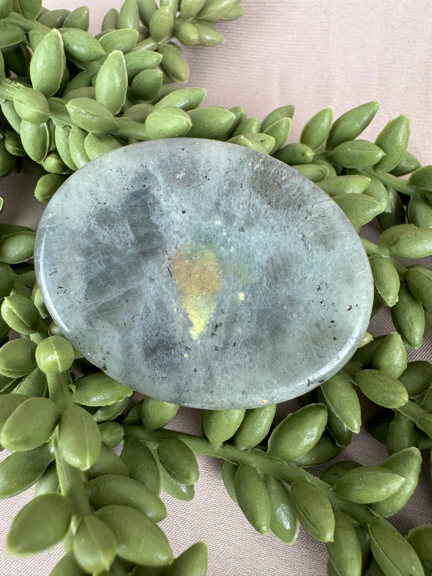 Worry stone Labradoriet