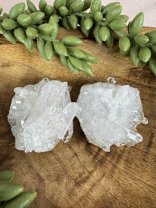 Hanger ruwe bergkristal cluster