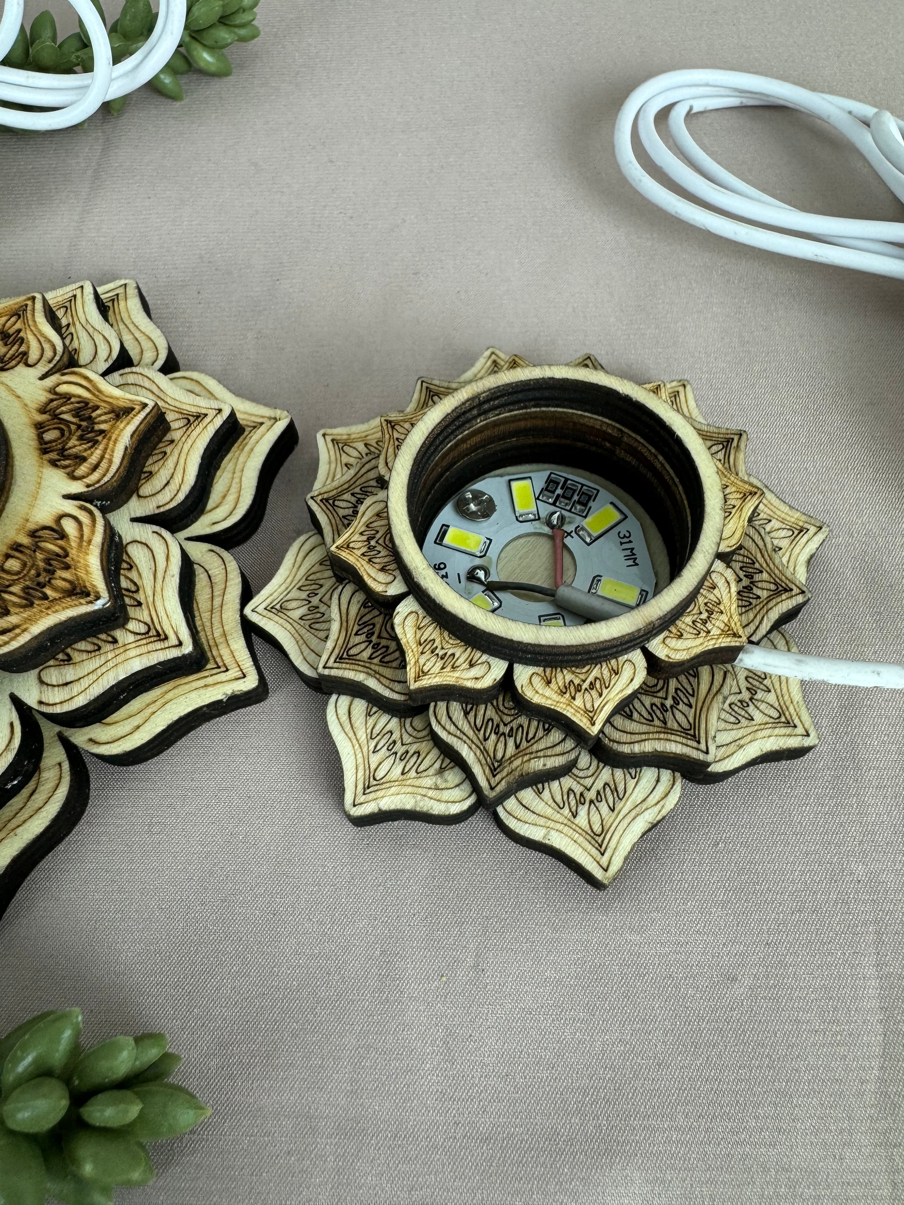 Lotus met verlichting Bolhouder