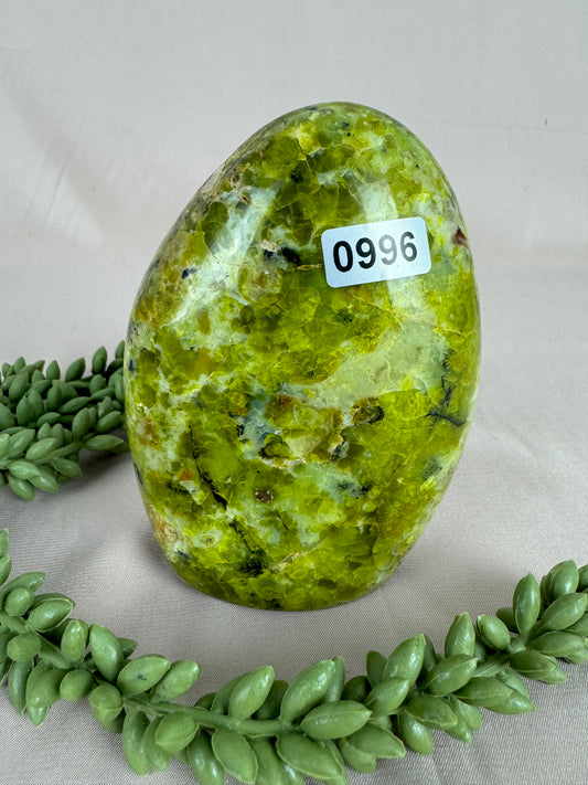 Sculptuur groene opaal #0996