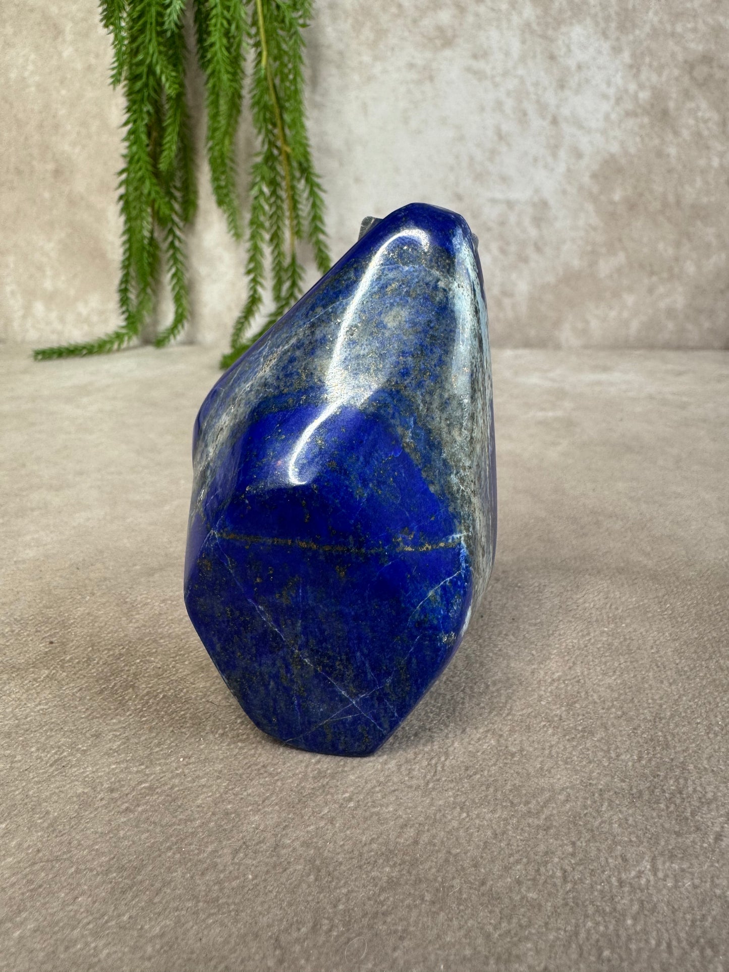 Sculptuur lapis lazuli #0261