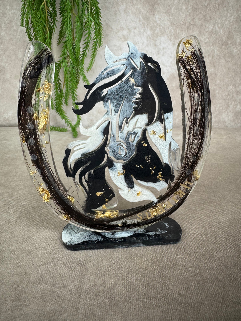 Epoxy hoefijzer met paarden hoofd