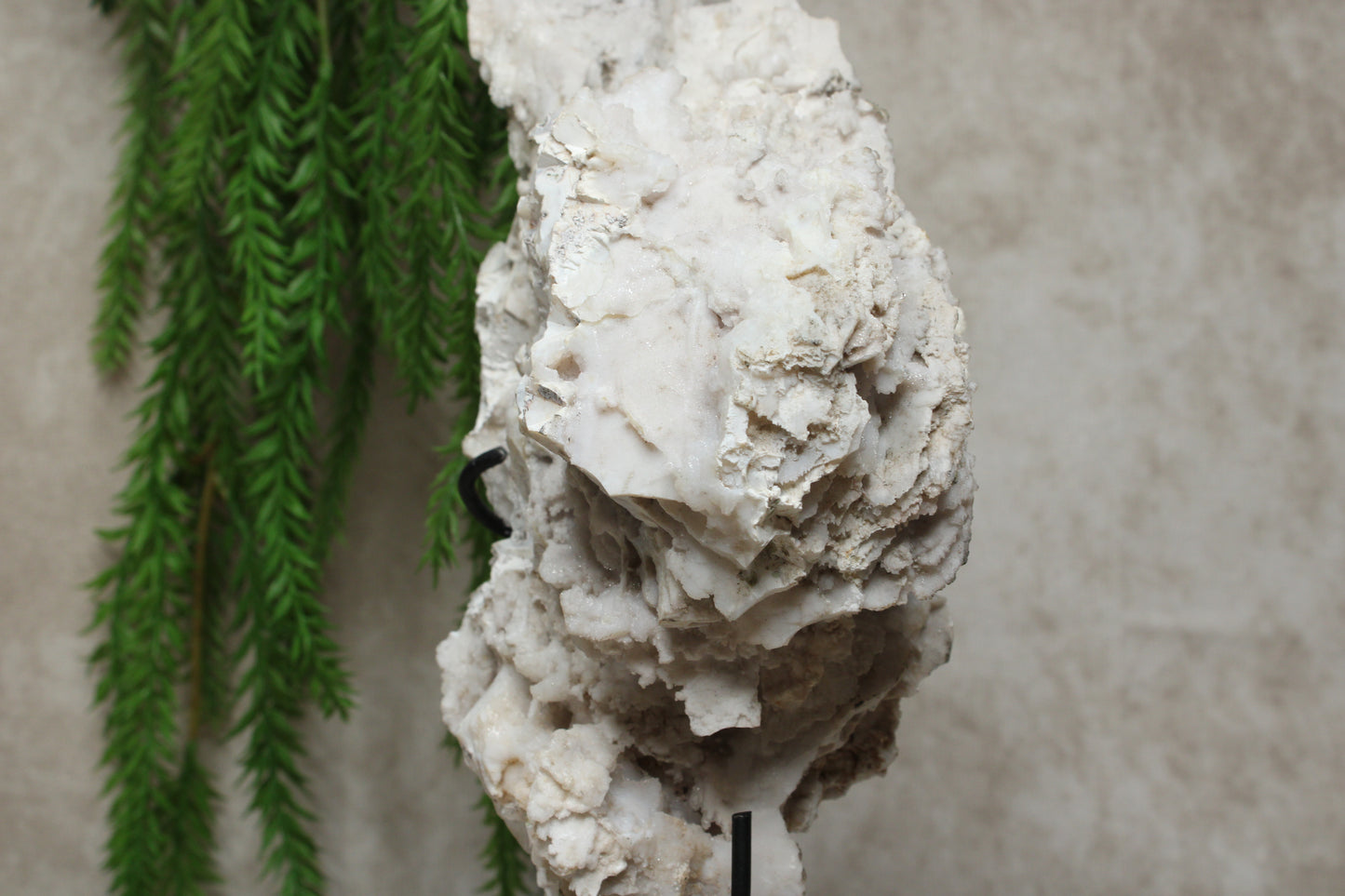 Zeoliet op standaard #0326