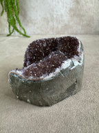 Amethist op standvlak #1497