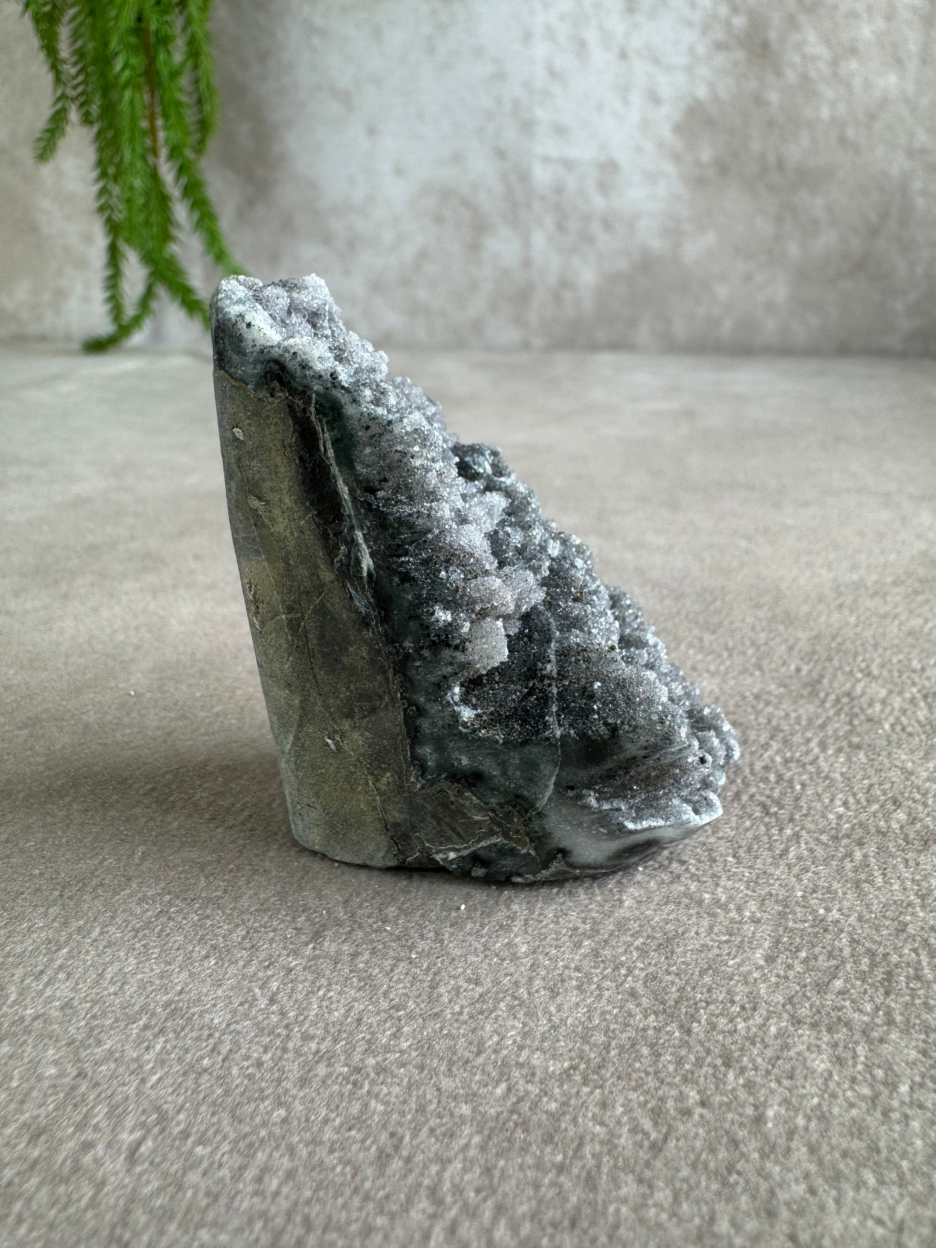 Amethist op standvlak #1496