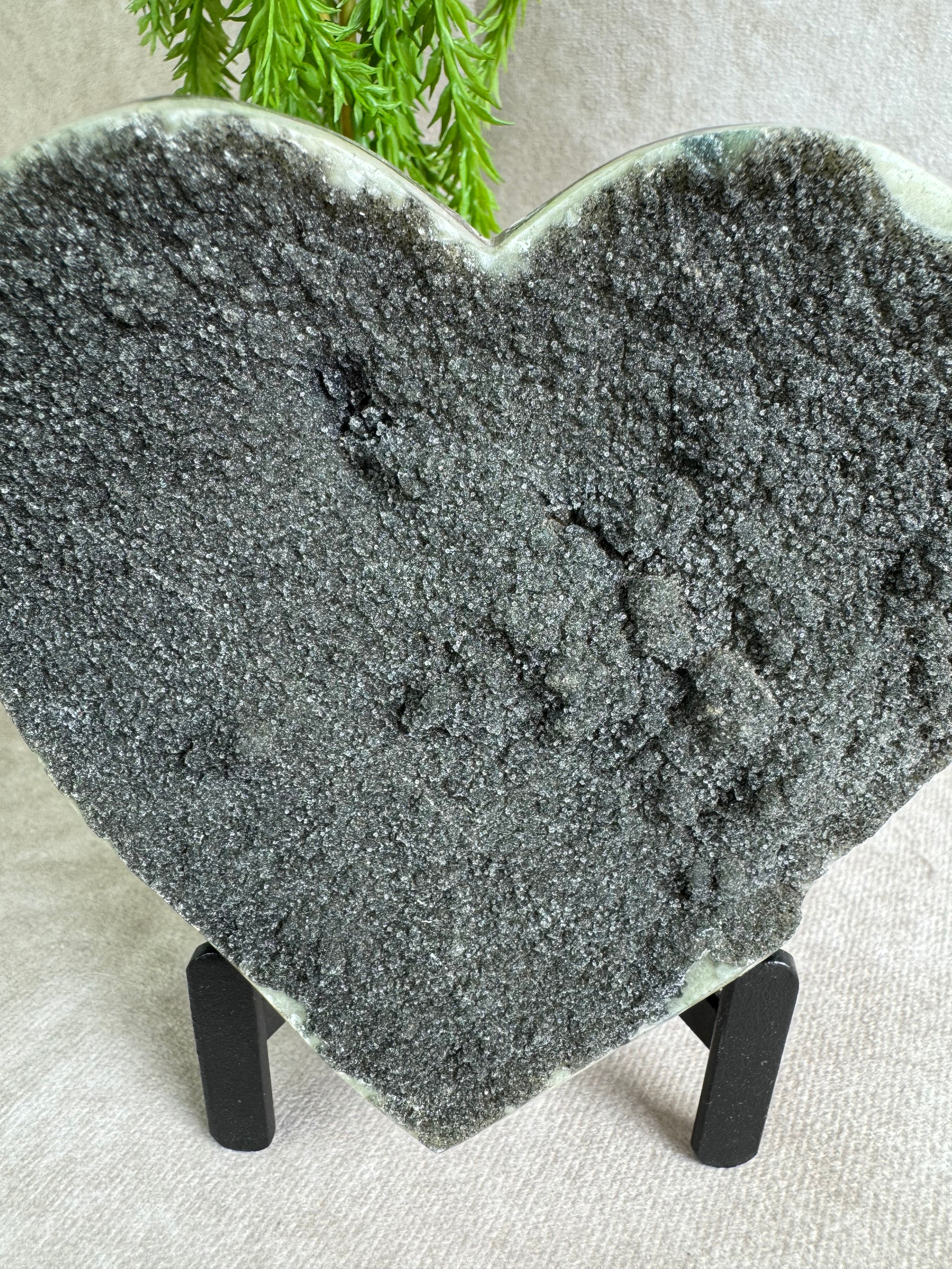 Black amethist hart #1511