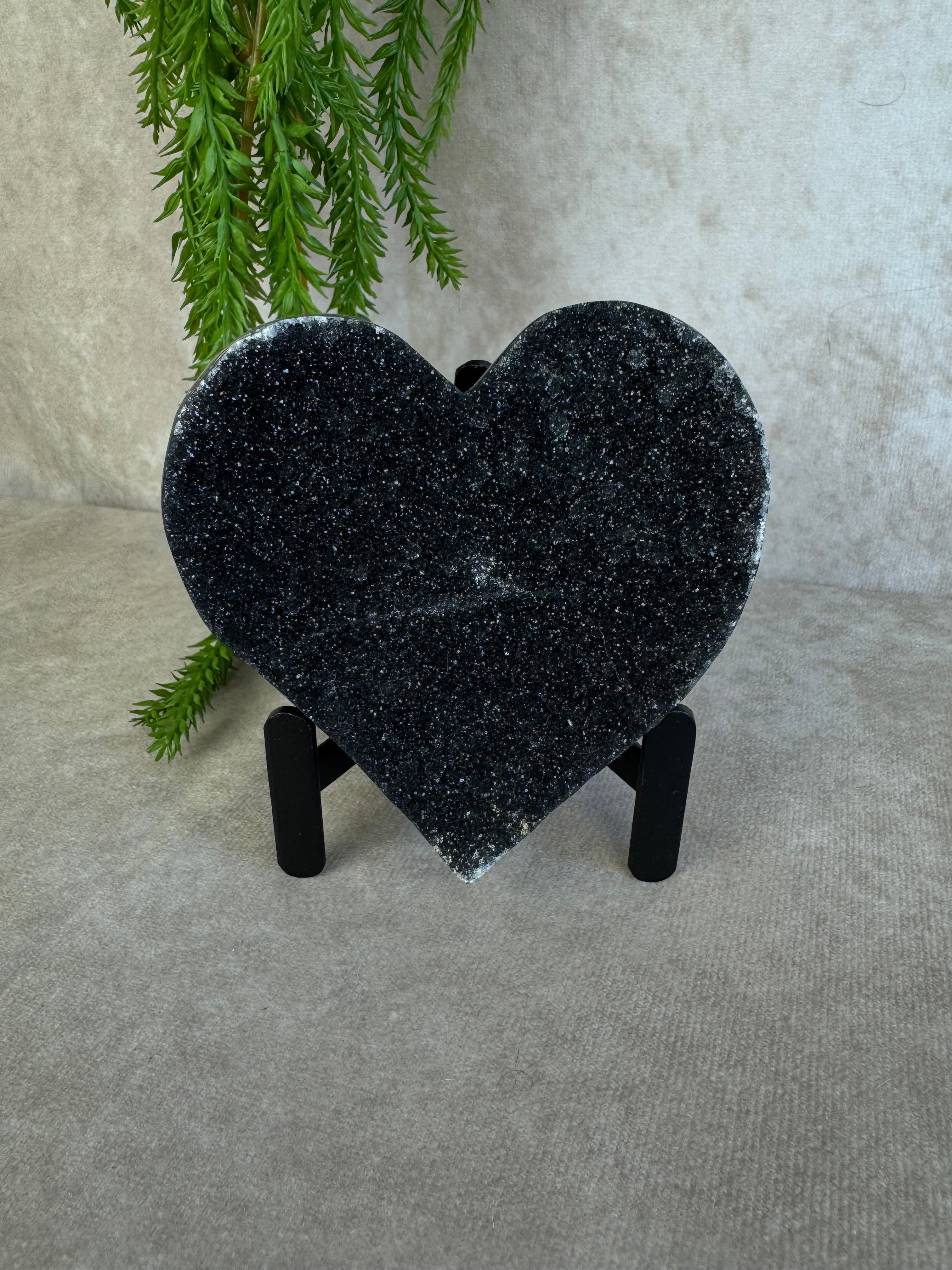 Black amethist hart #1516