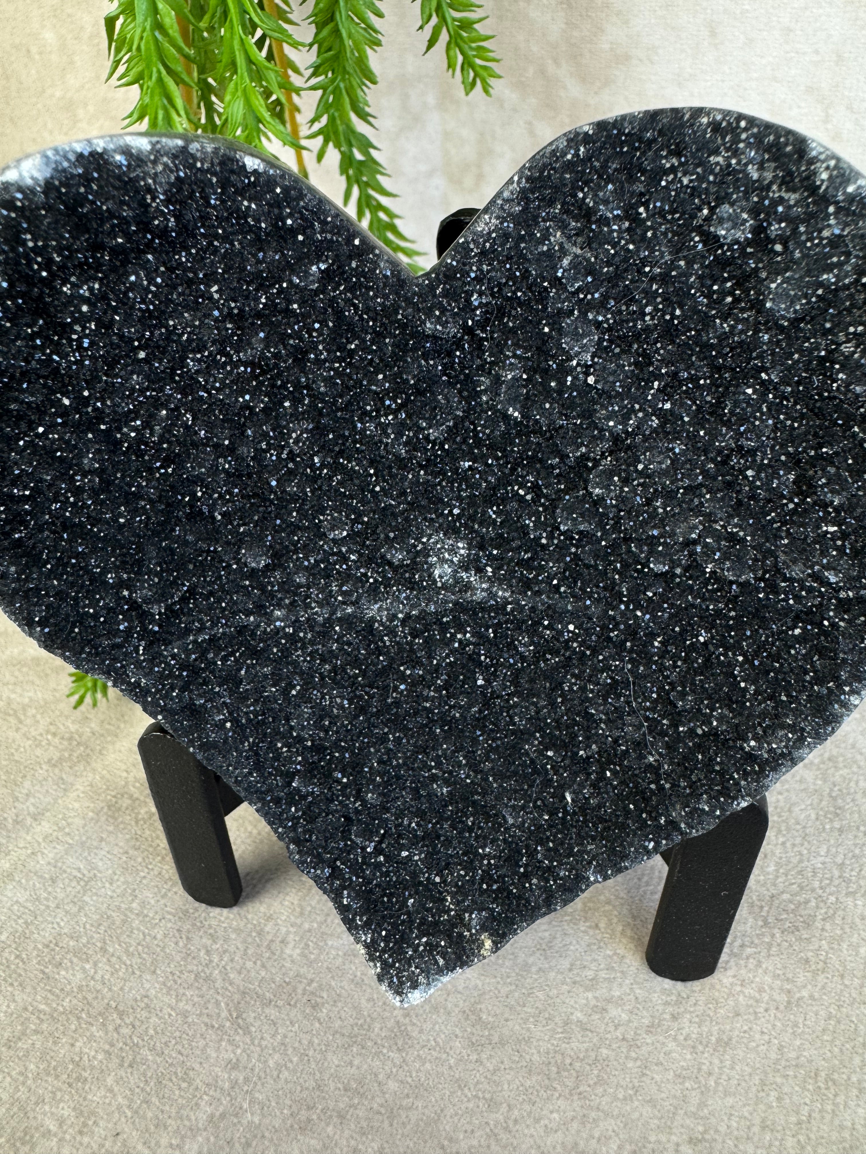 Black amethist hart #1516