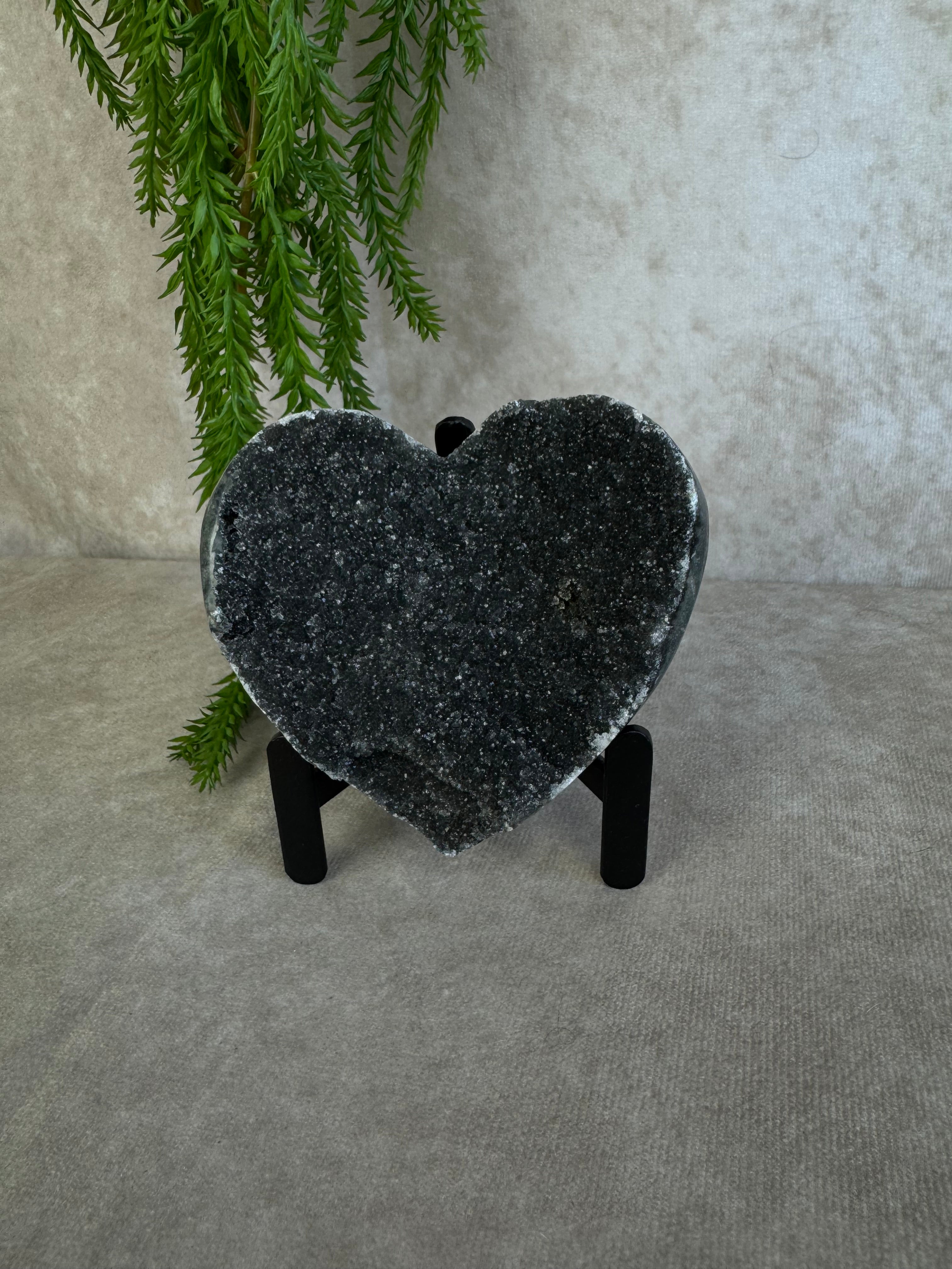 Black amethist hart #1521