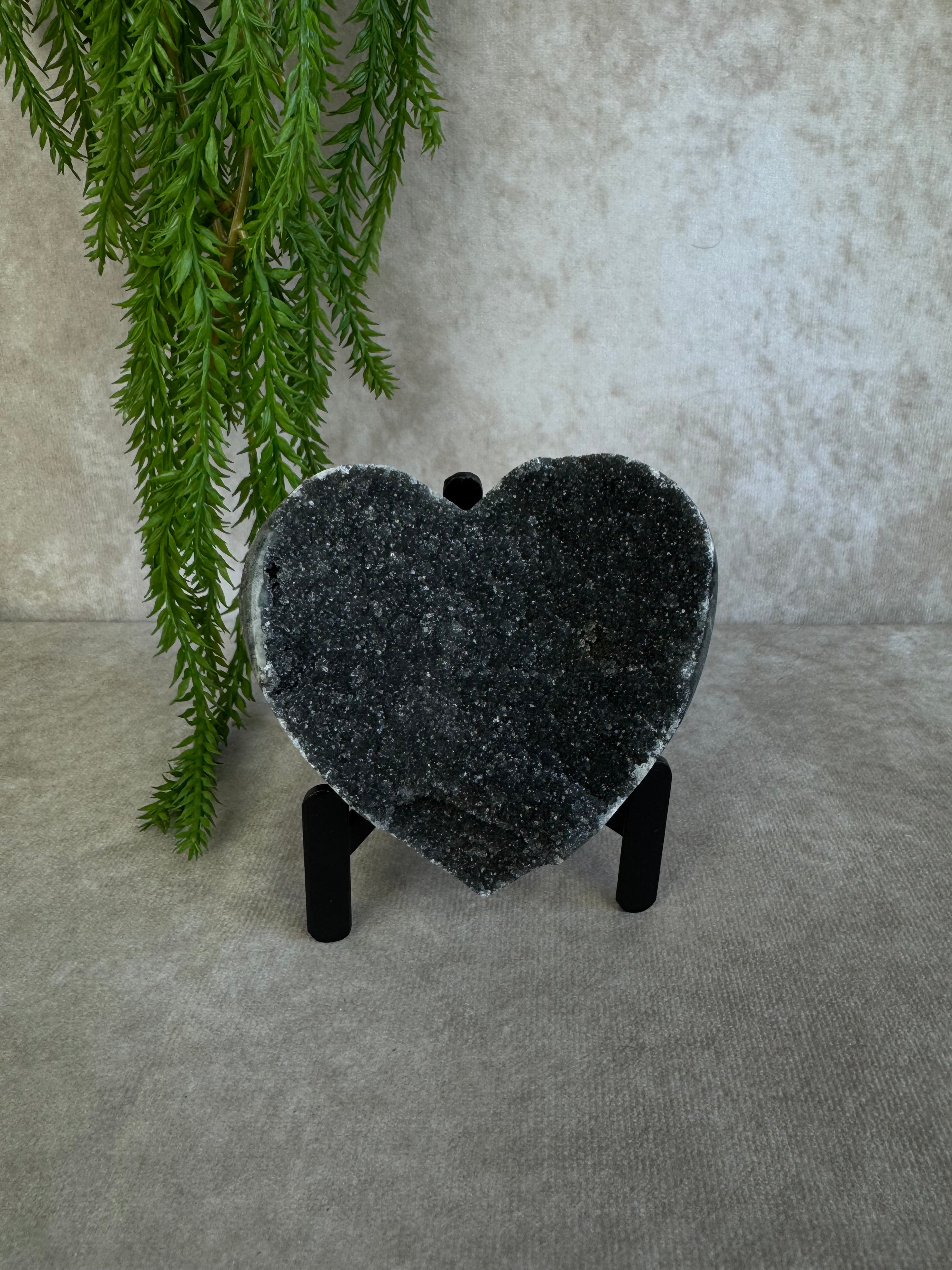 Black amethist hart #1521