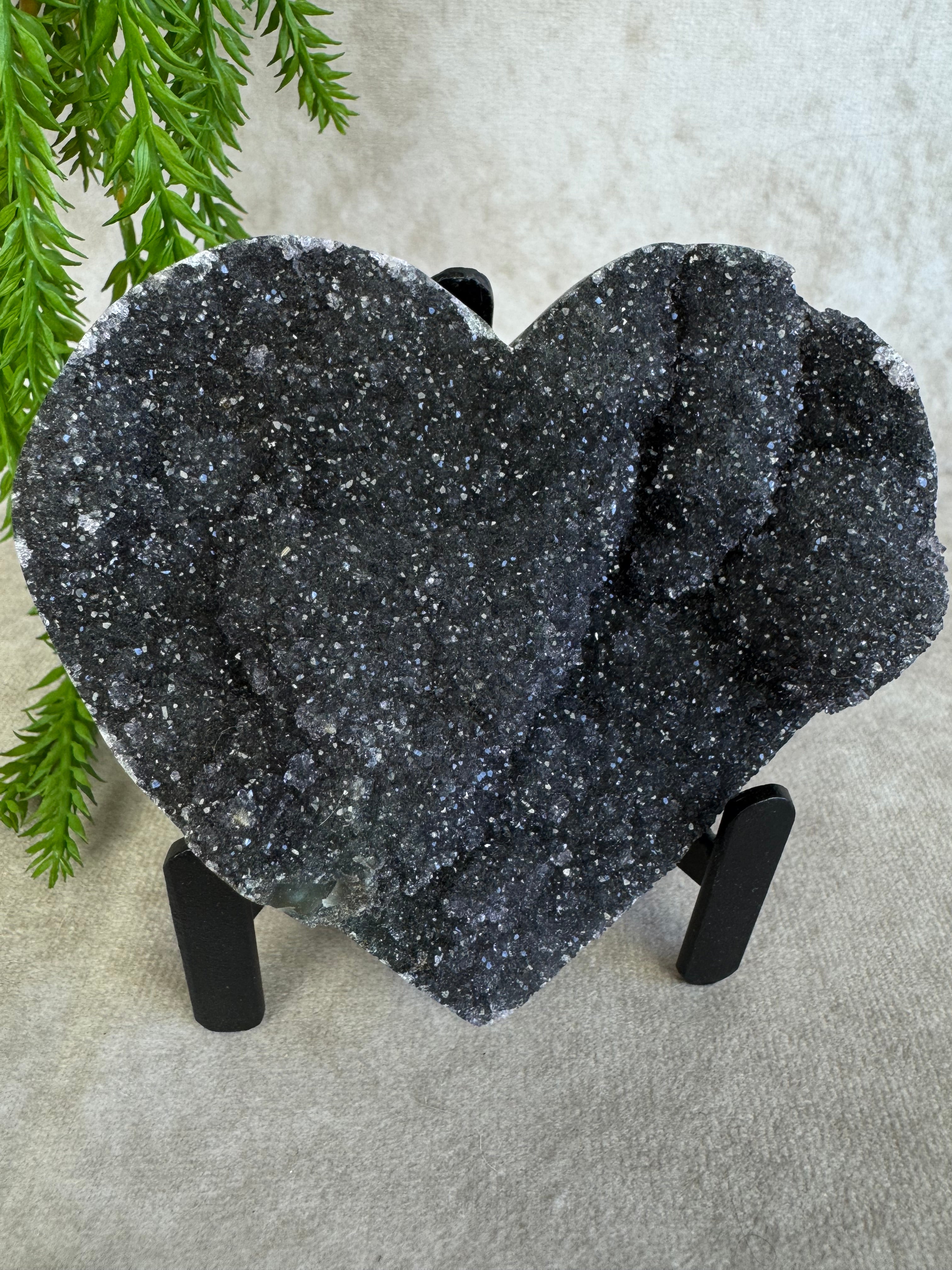 Black amethist hart #1520