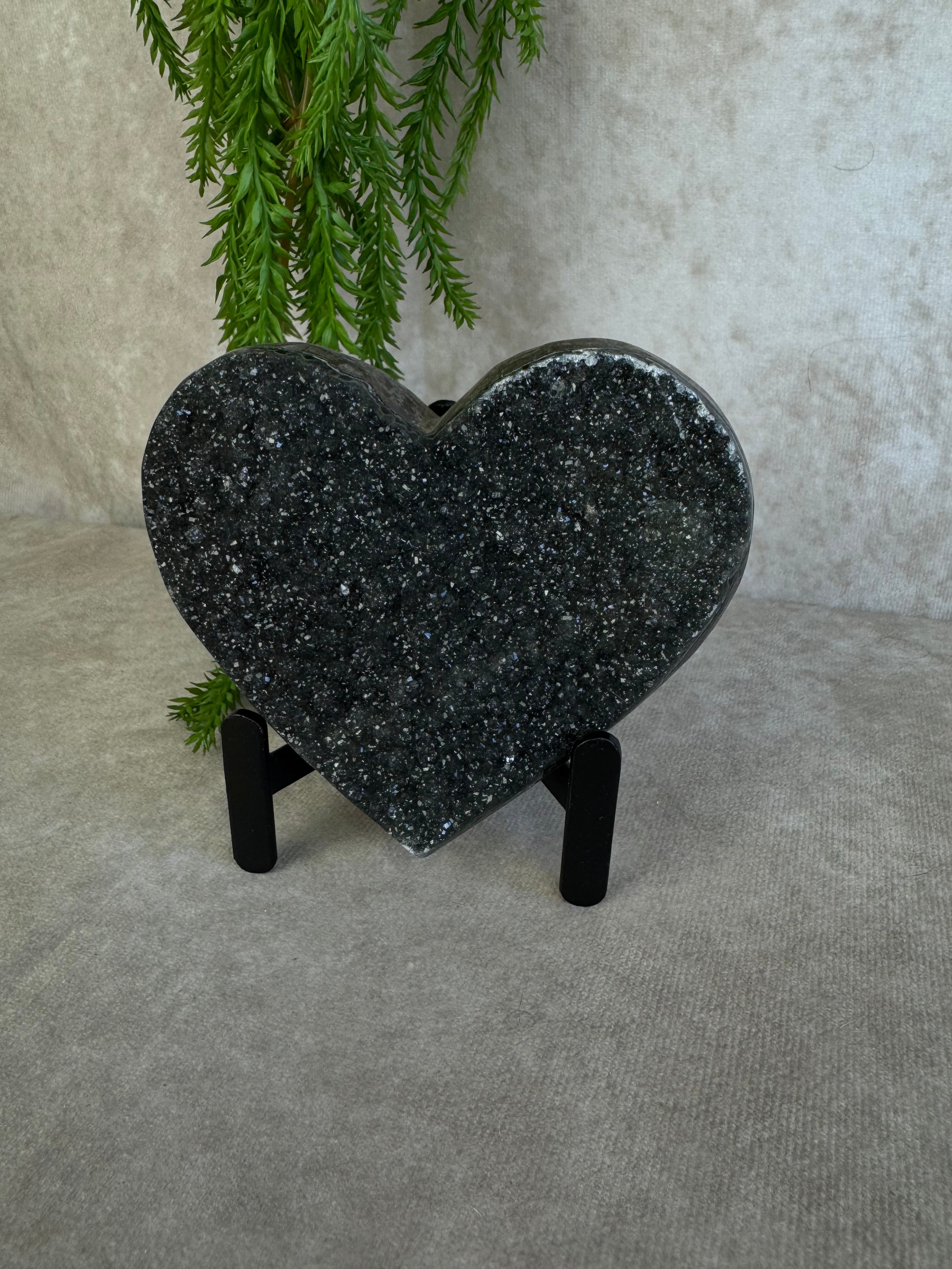 Black amethist hart #1517