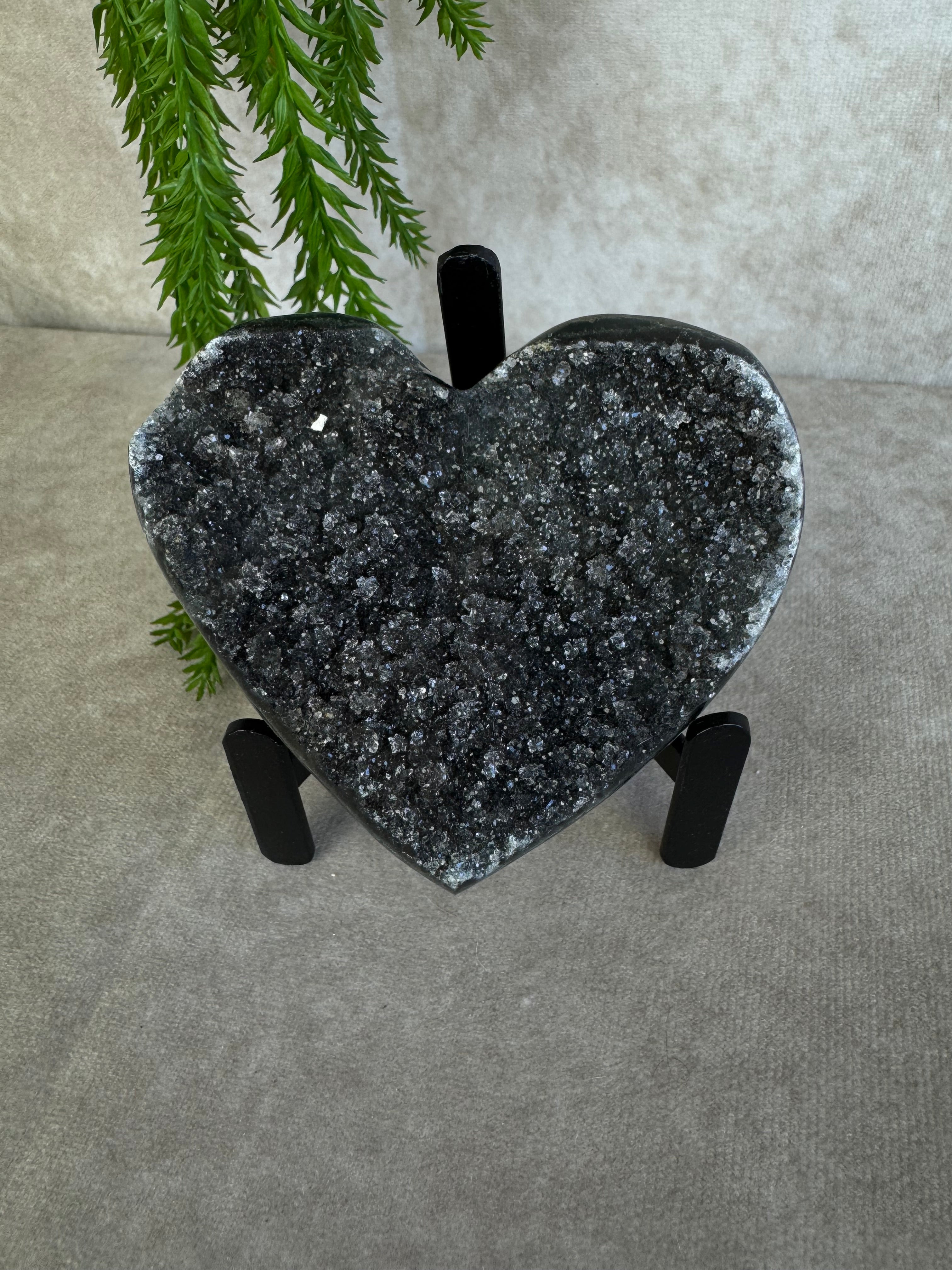 Black amethist hart #1522