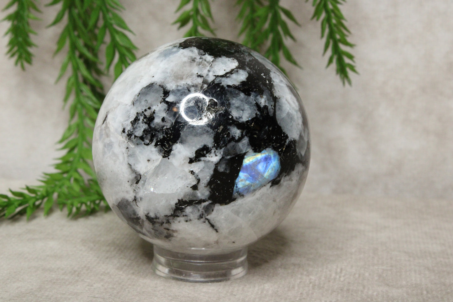 Regenboog maansteen bol #1081