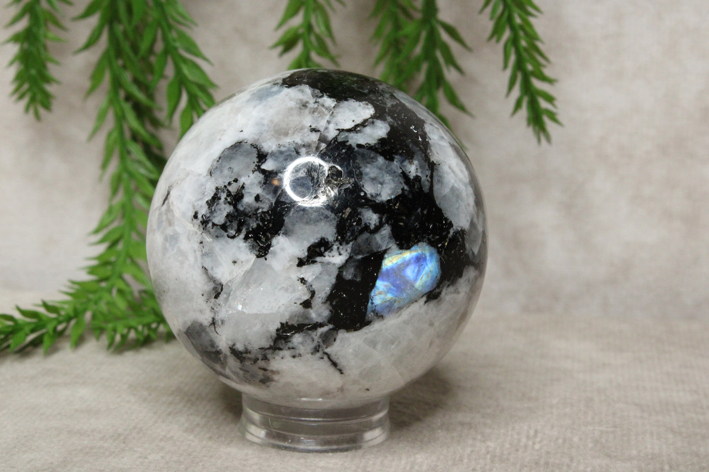 Regenboog maansteen bol #1081