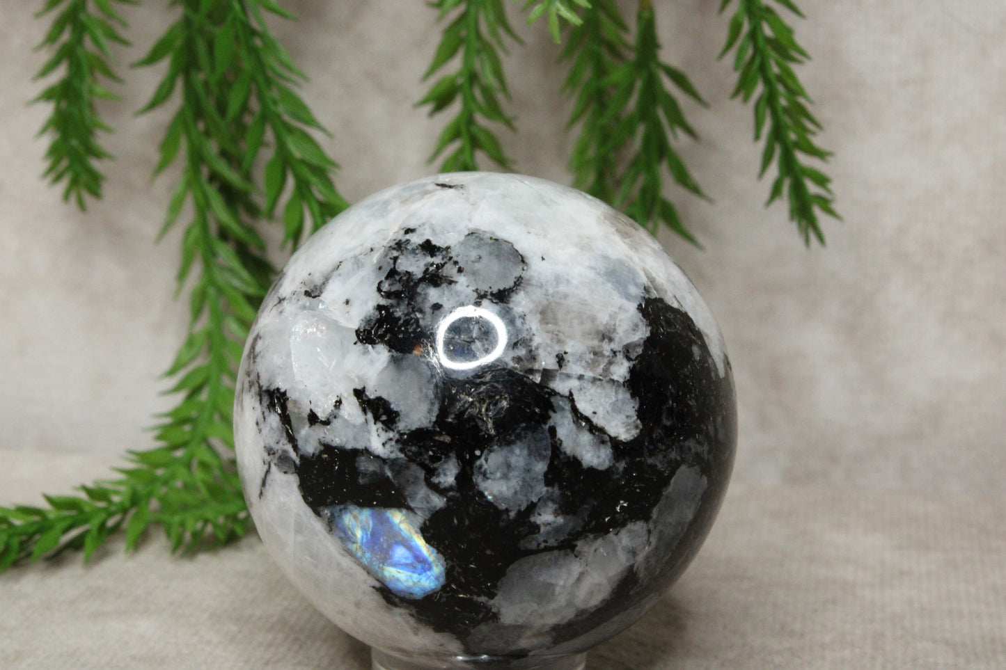 Regenboog maansteen bol #1081