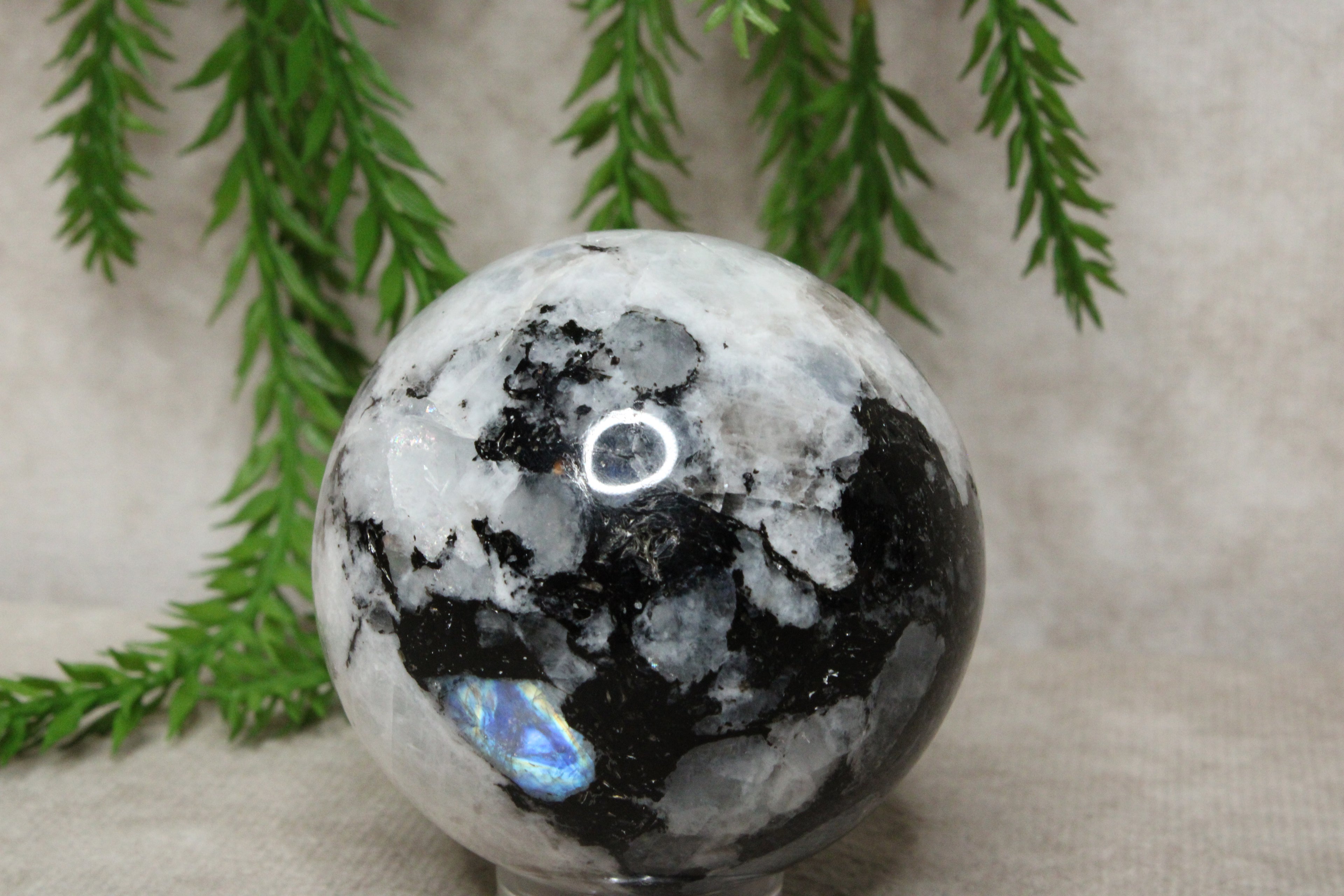 Regenboog maansteen bol #1081