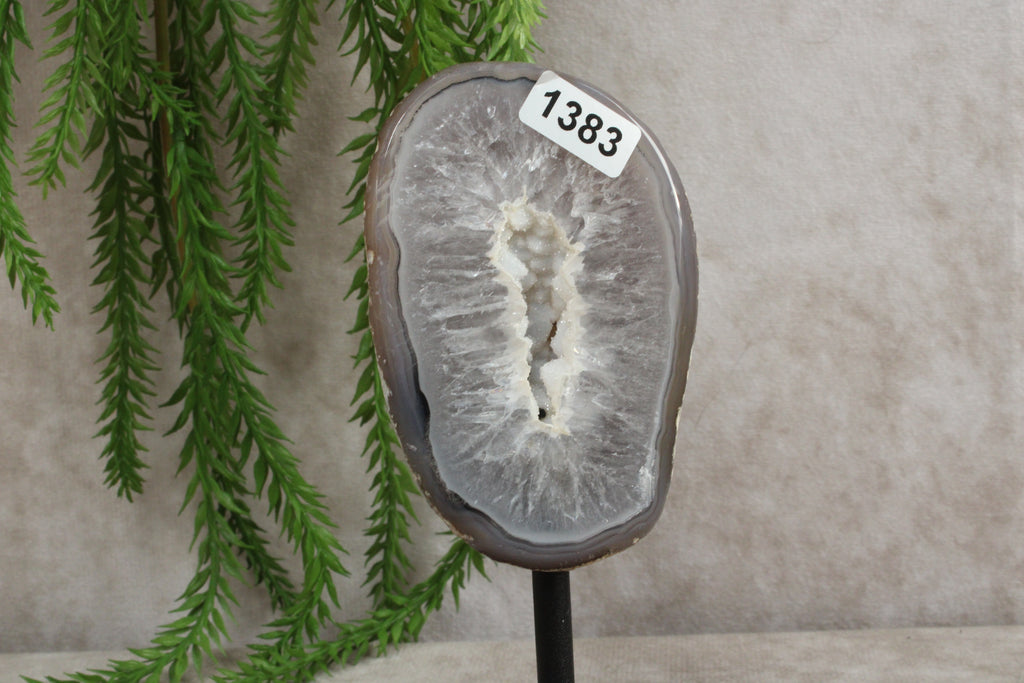 Agaat op standaard #1383