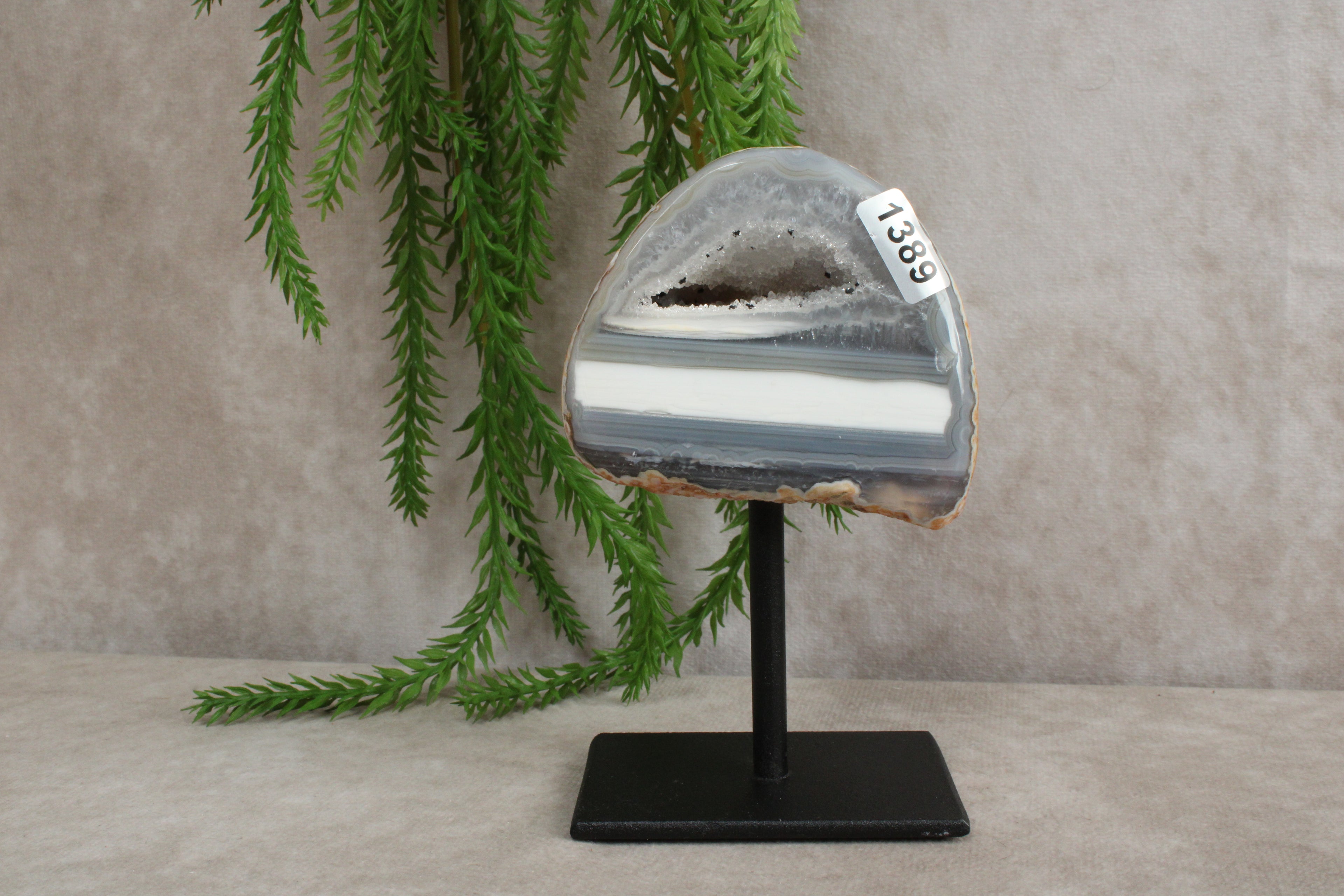 Agaat op standaard #1389