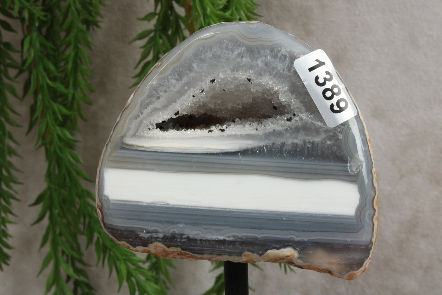 Agaat op standaard #1389