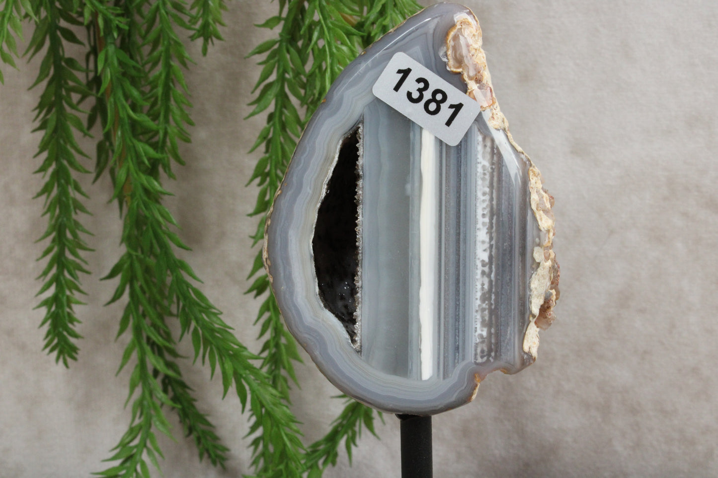 Agaat op standaard #1381