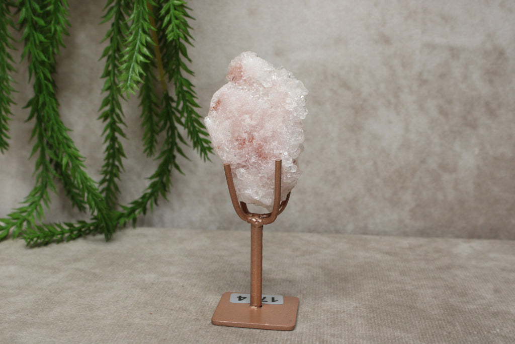 Roze amethist op standaard #1714