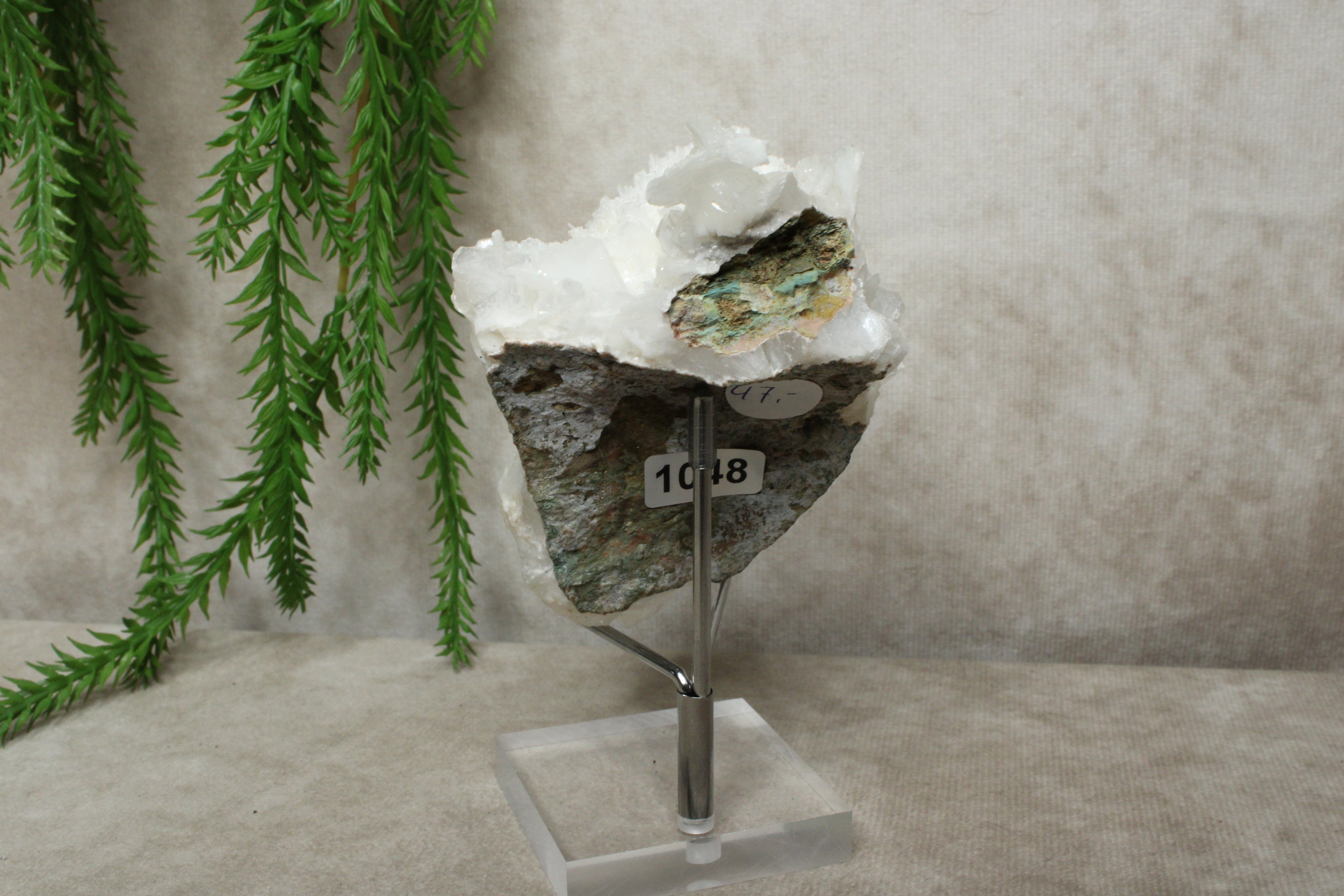 Witte aragoniet cluster #1048