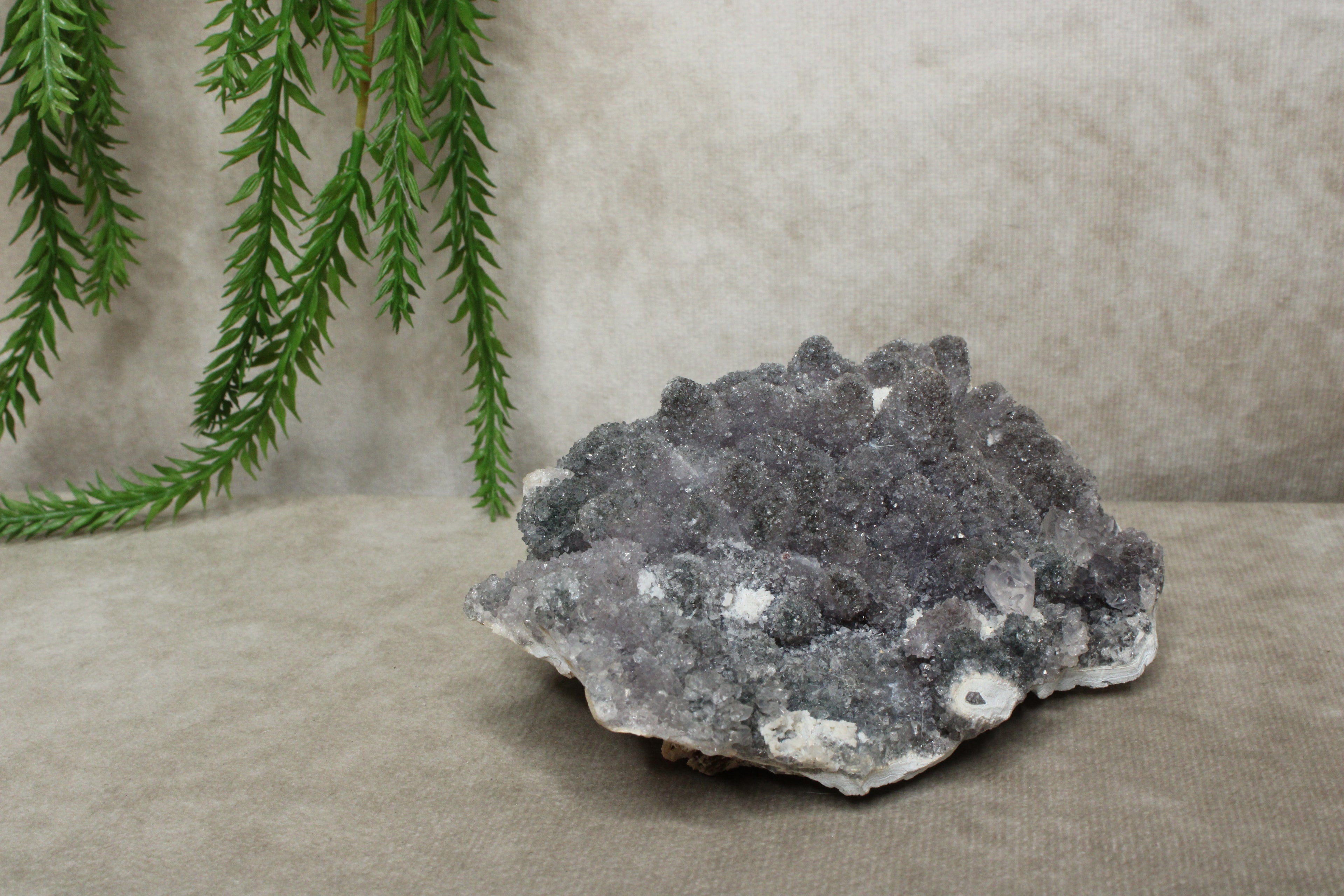 Chalcedoon met kwarts cluster #0397