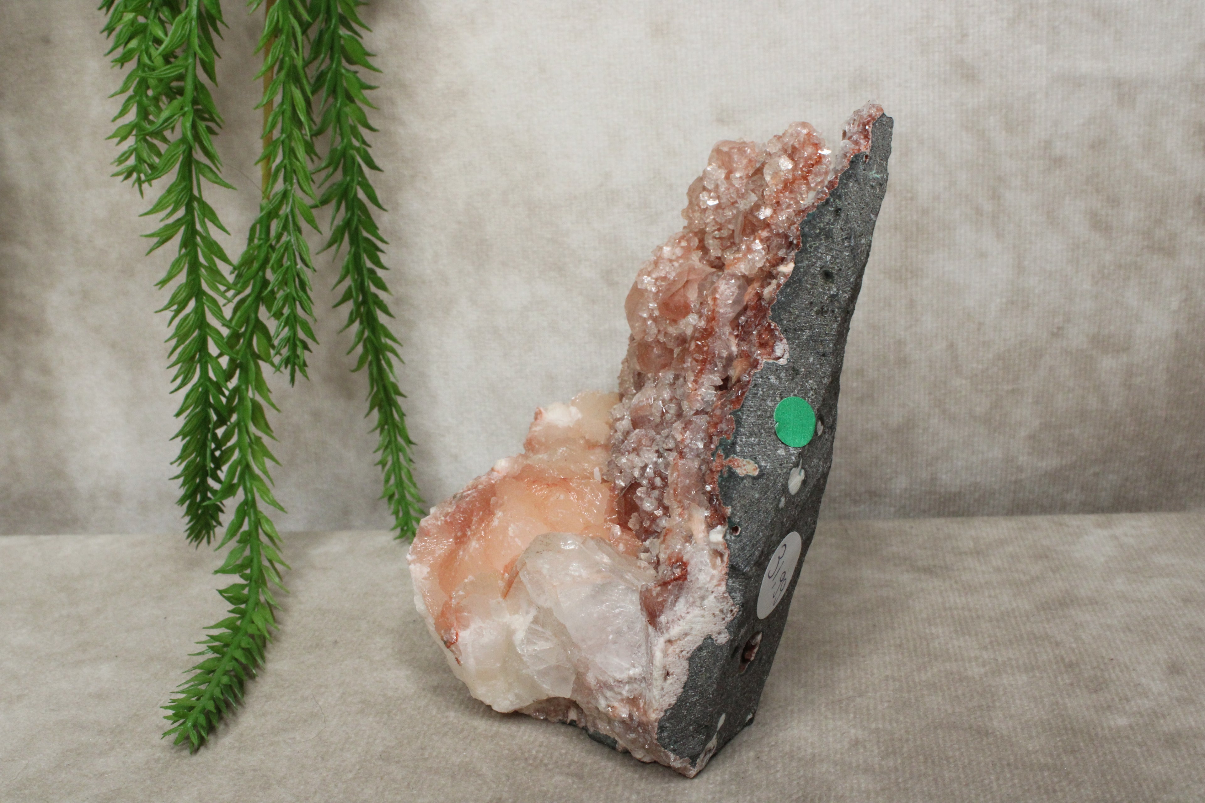 Stilbiet / Calciet / Kwarts cluster