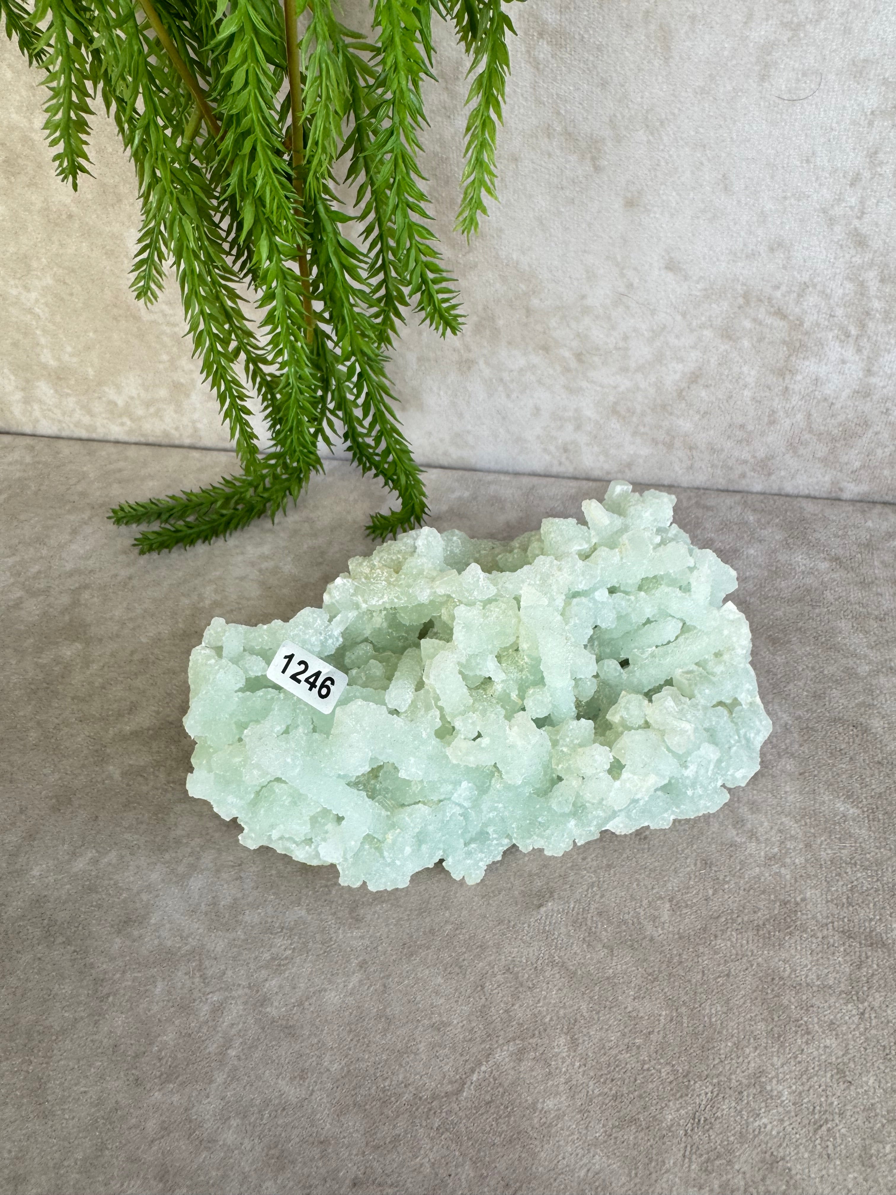 Prehniet cluster #1246