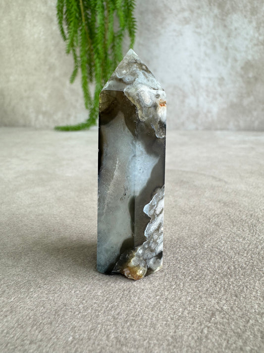 Toren zwarte bloemagaat #1554