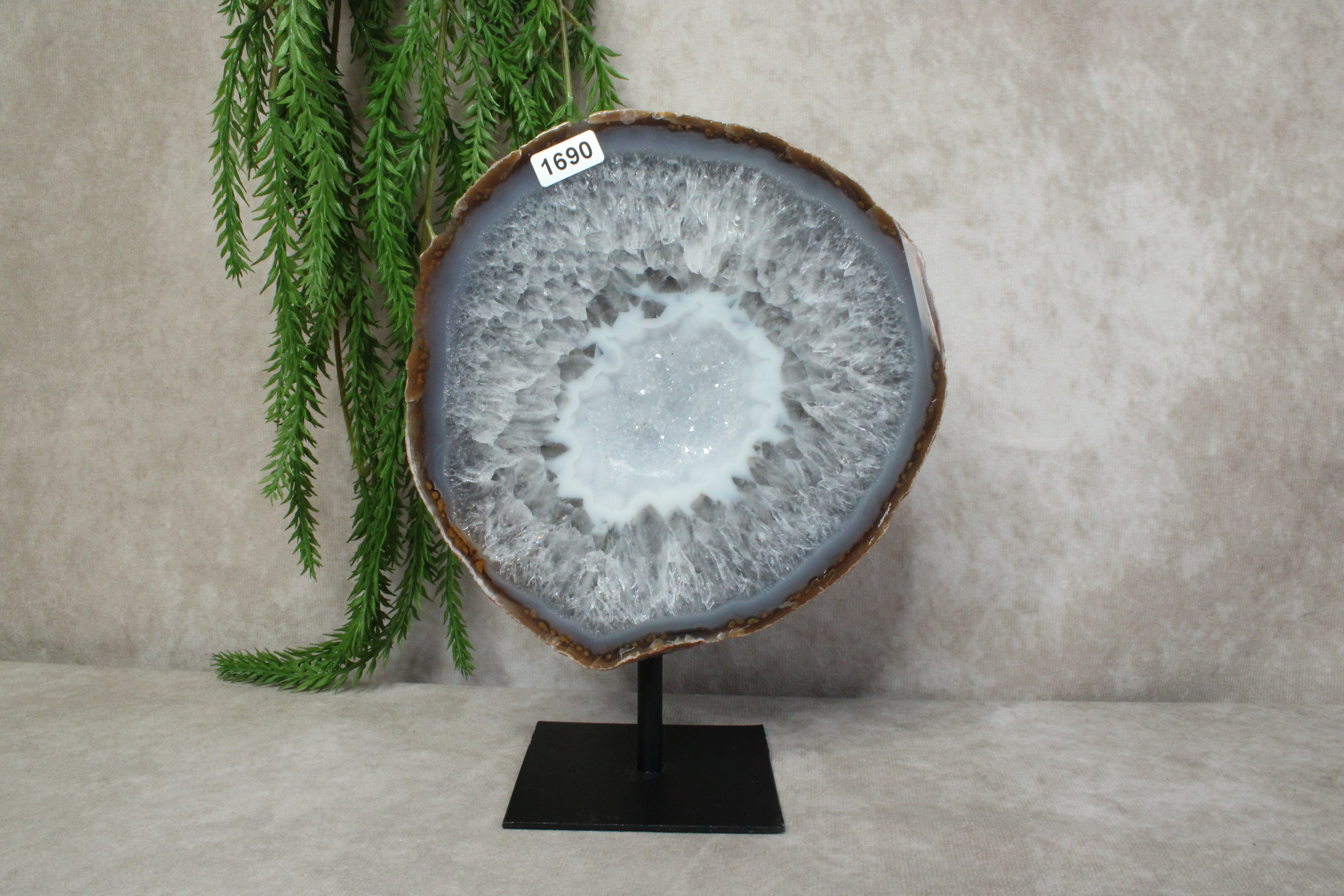 Agaat op standaard #1690