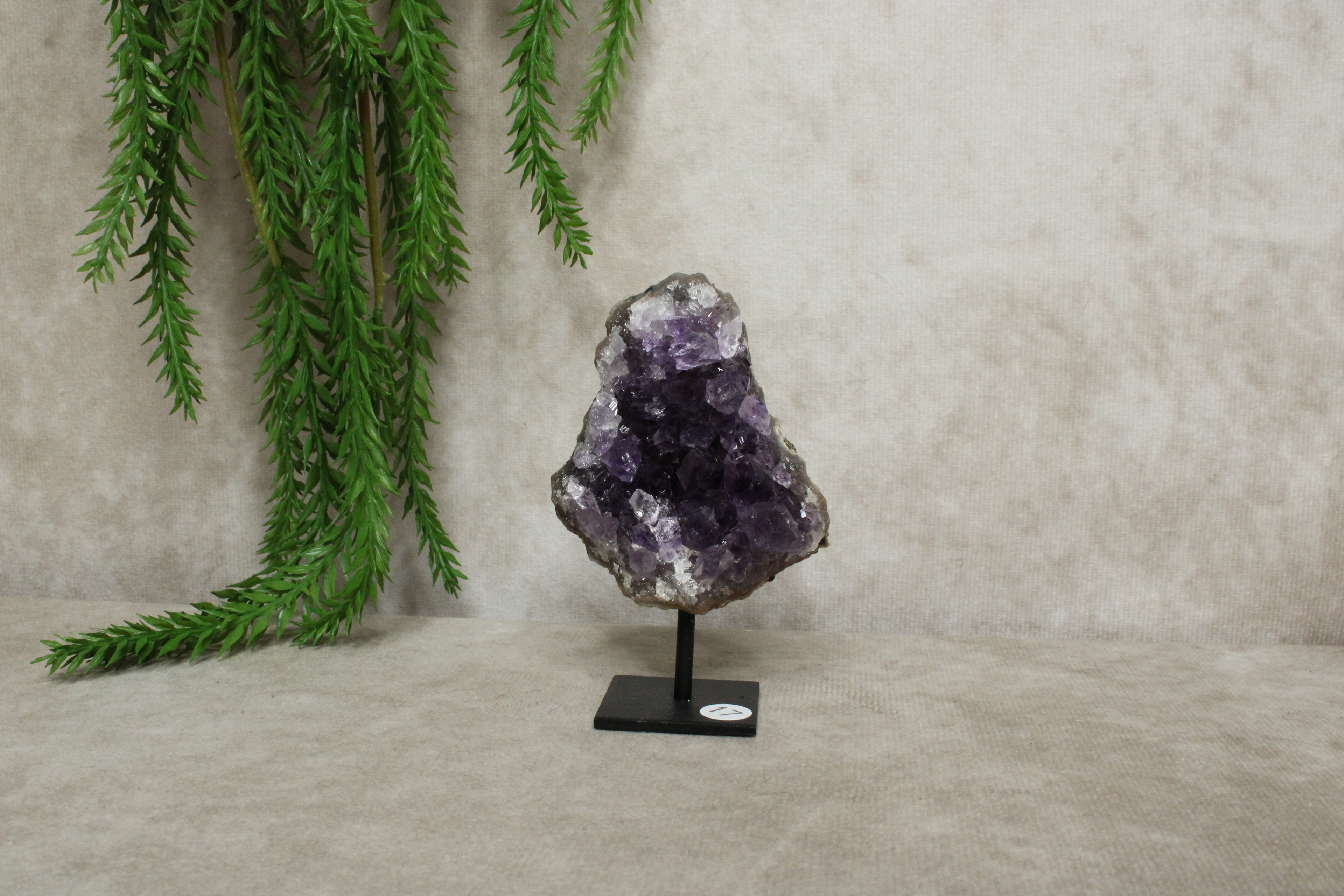 Amethist op standaard #17