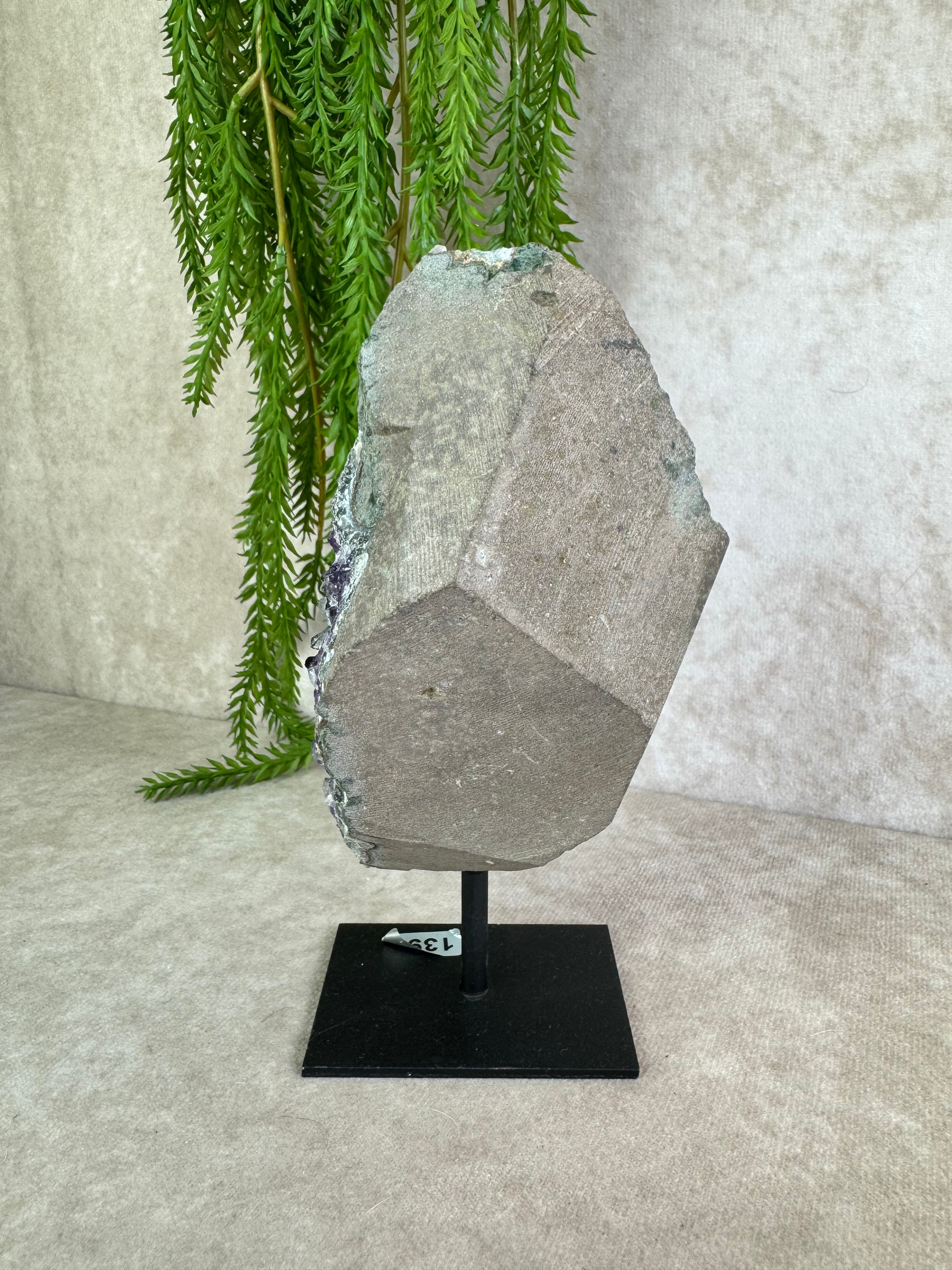 Amethist op standaard #1394