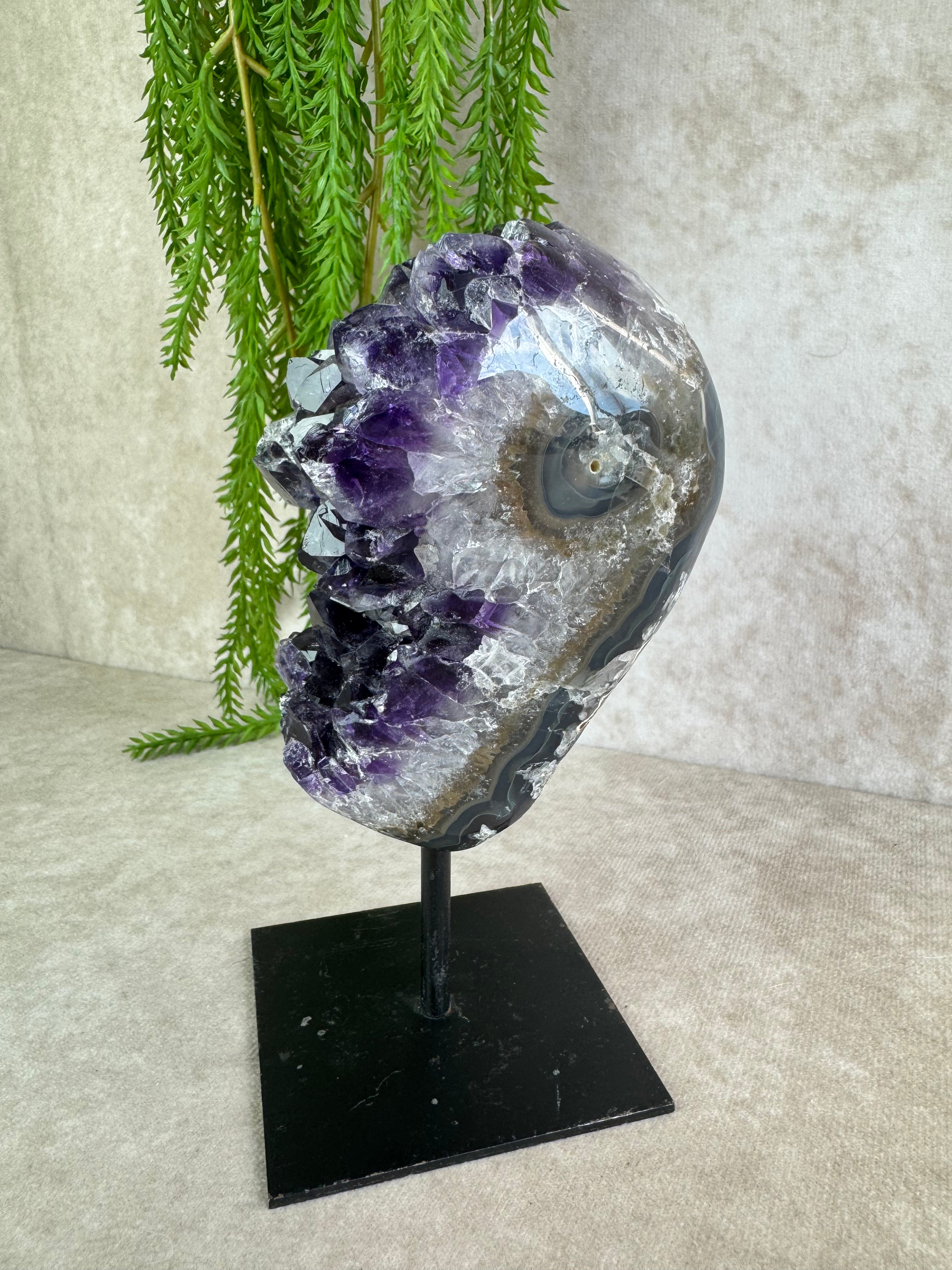 Amethist op standaard #0085