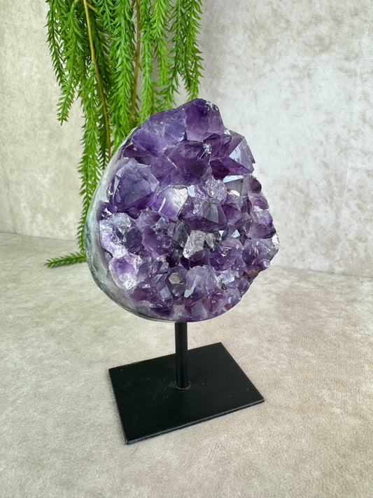 Amethist op standaard #0090