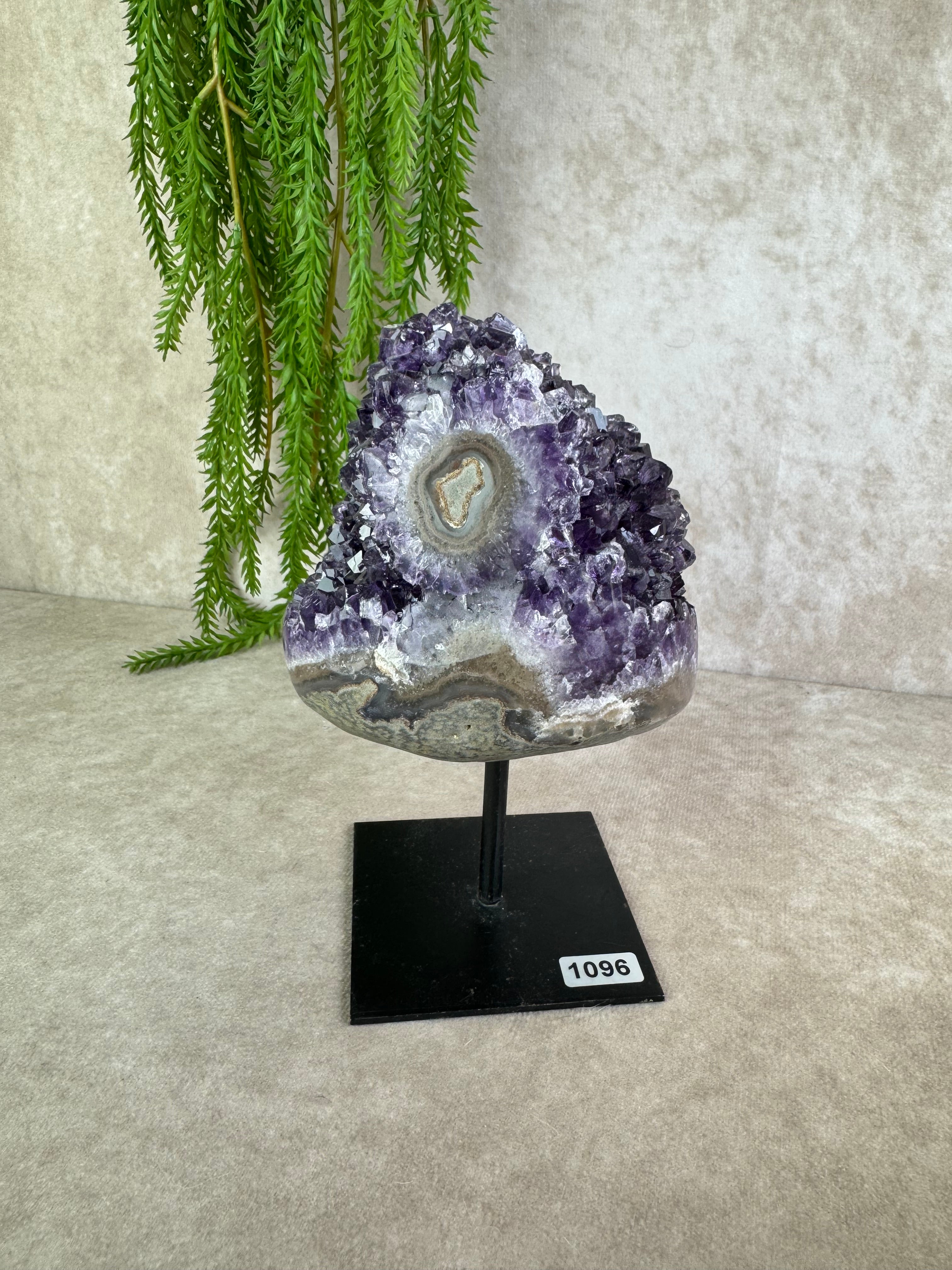 Amethist op standaard #1096