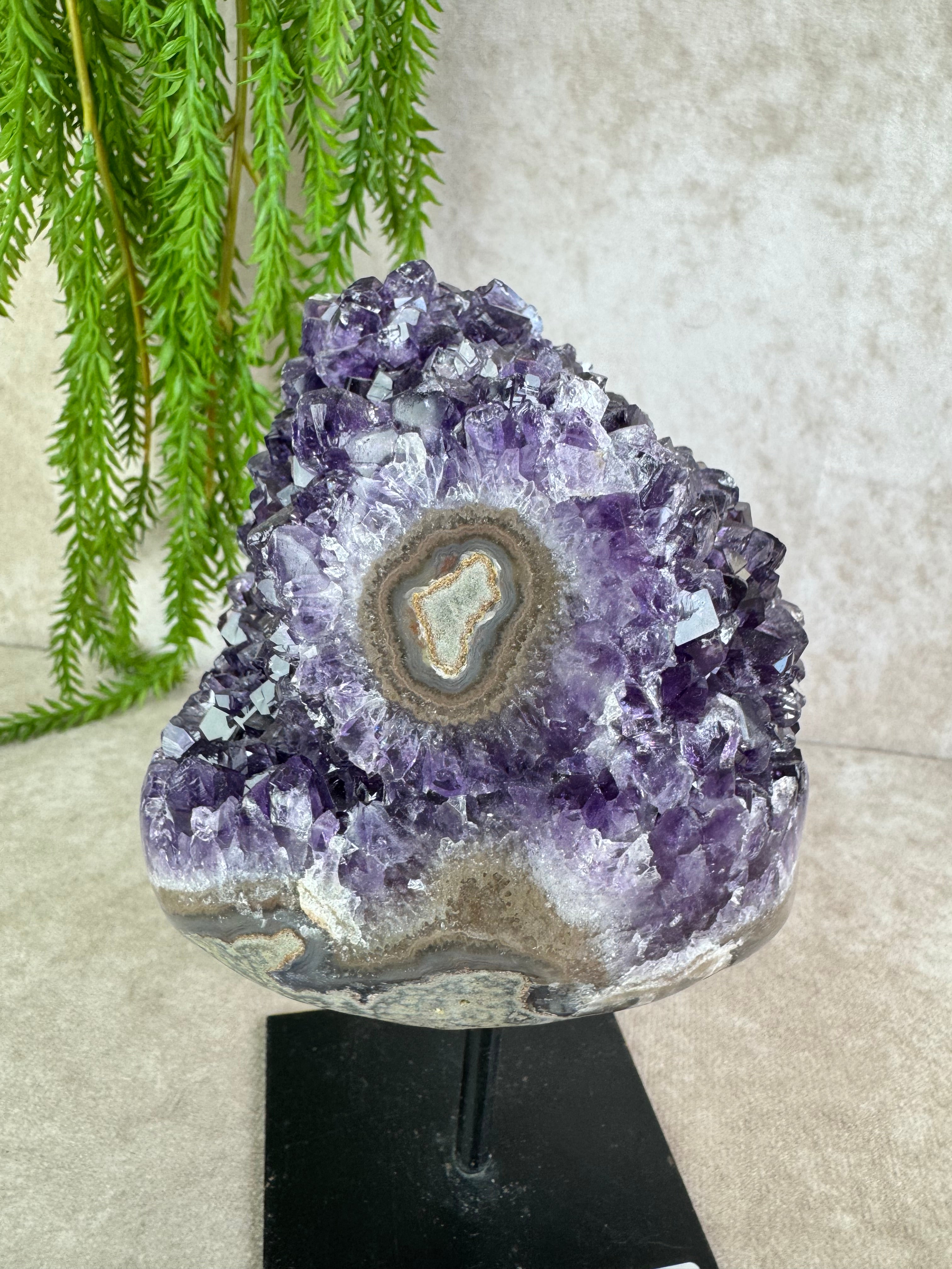 Amethist op standaard #1096