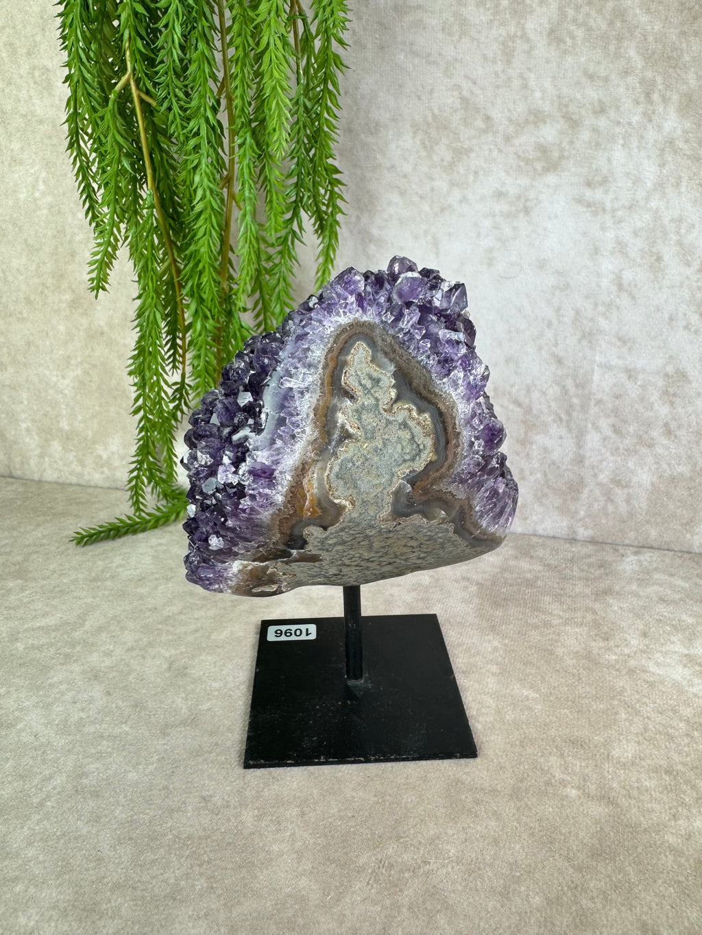 Amethist op standaard #1096