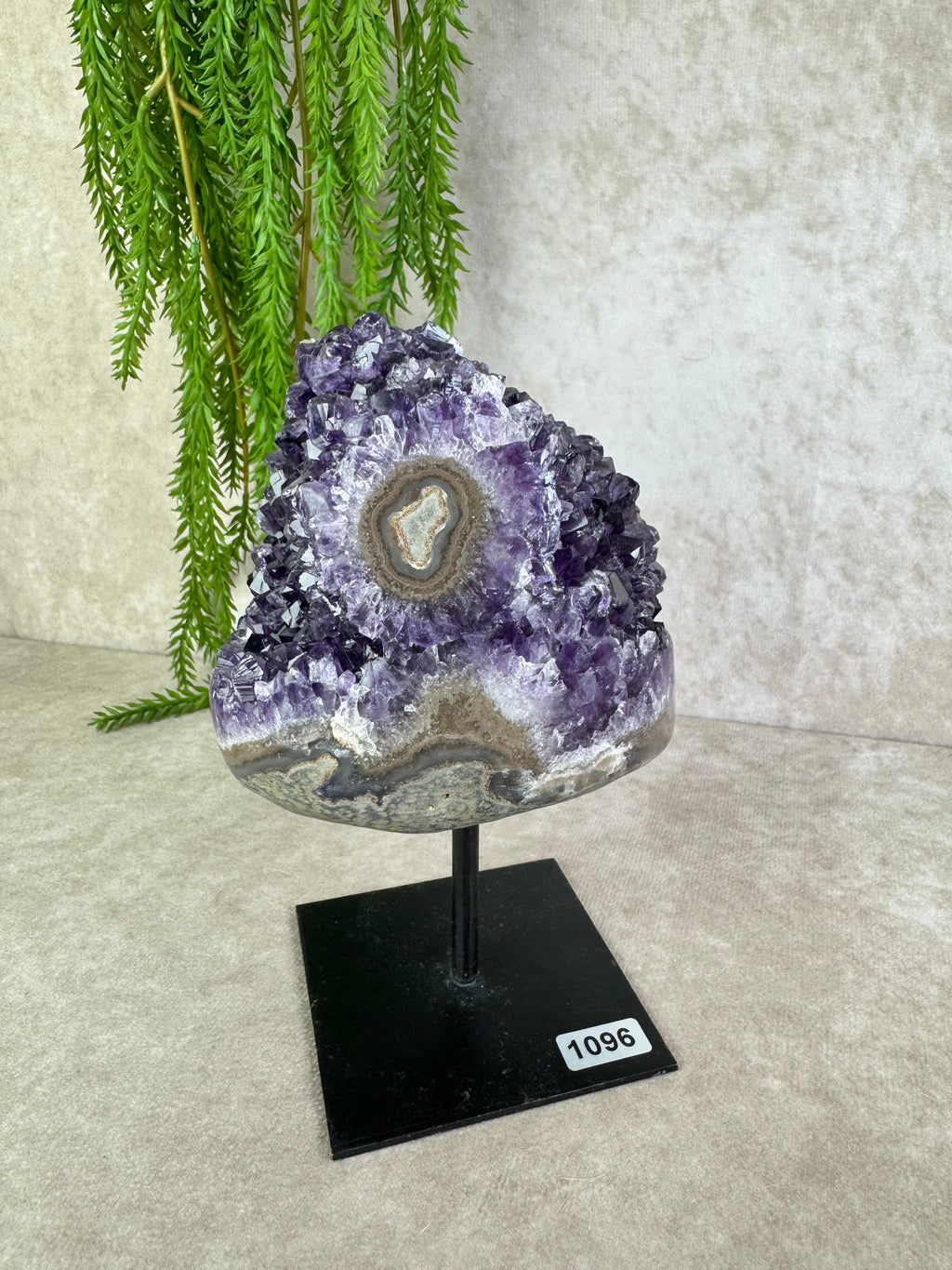 Amethist op standaard #1096