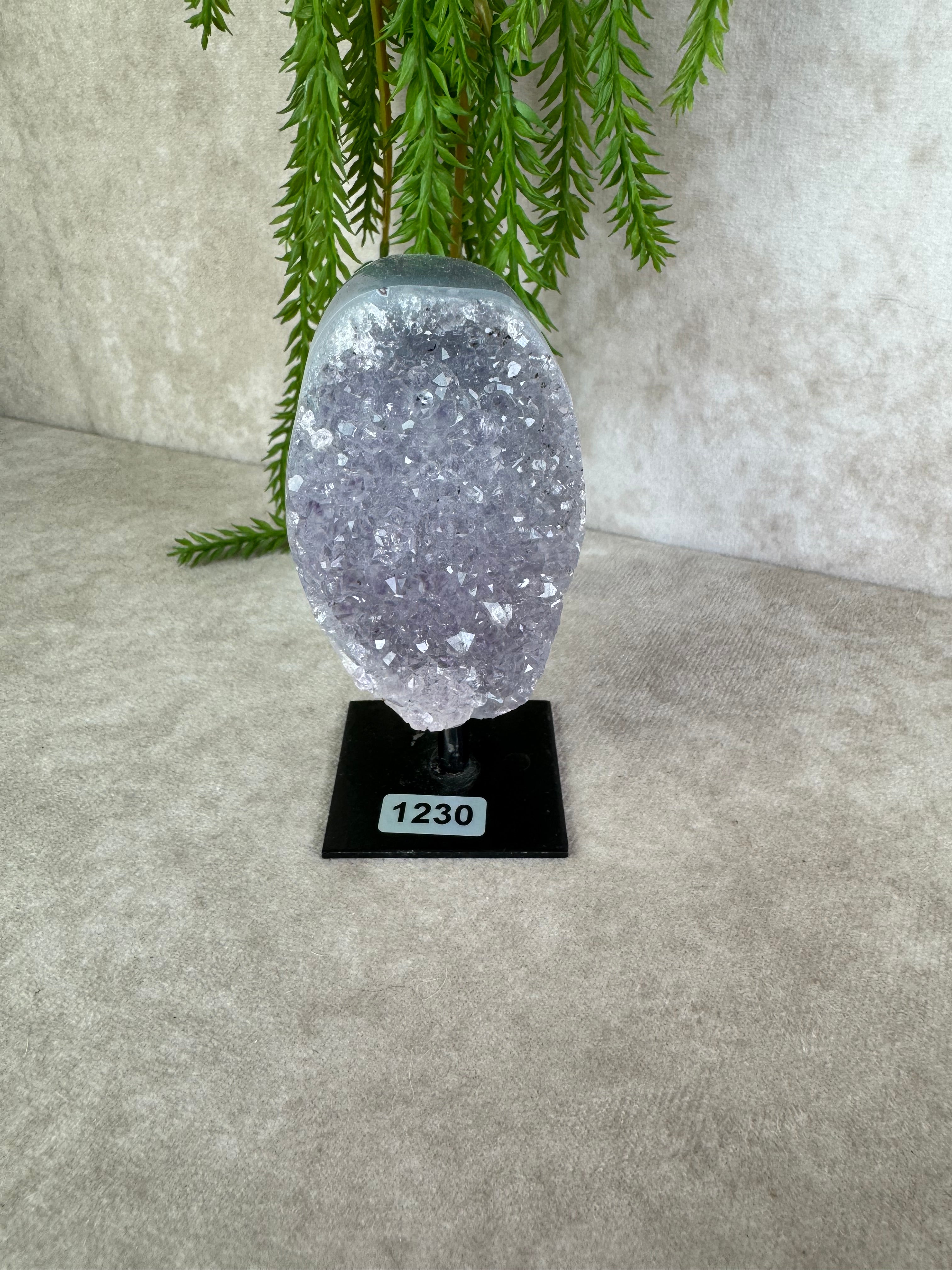 Amethist op standaard #1230