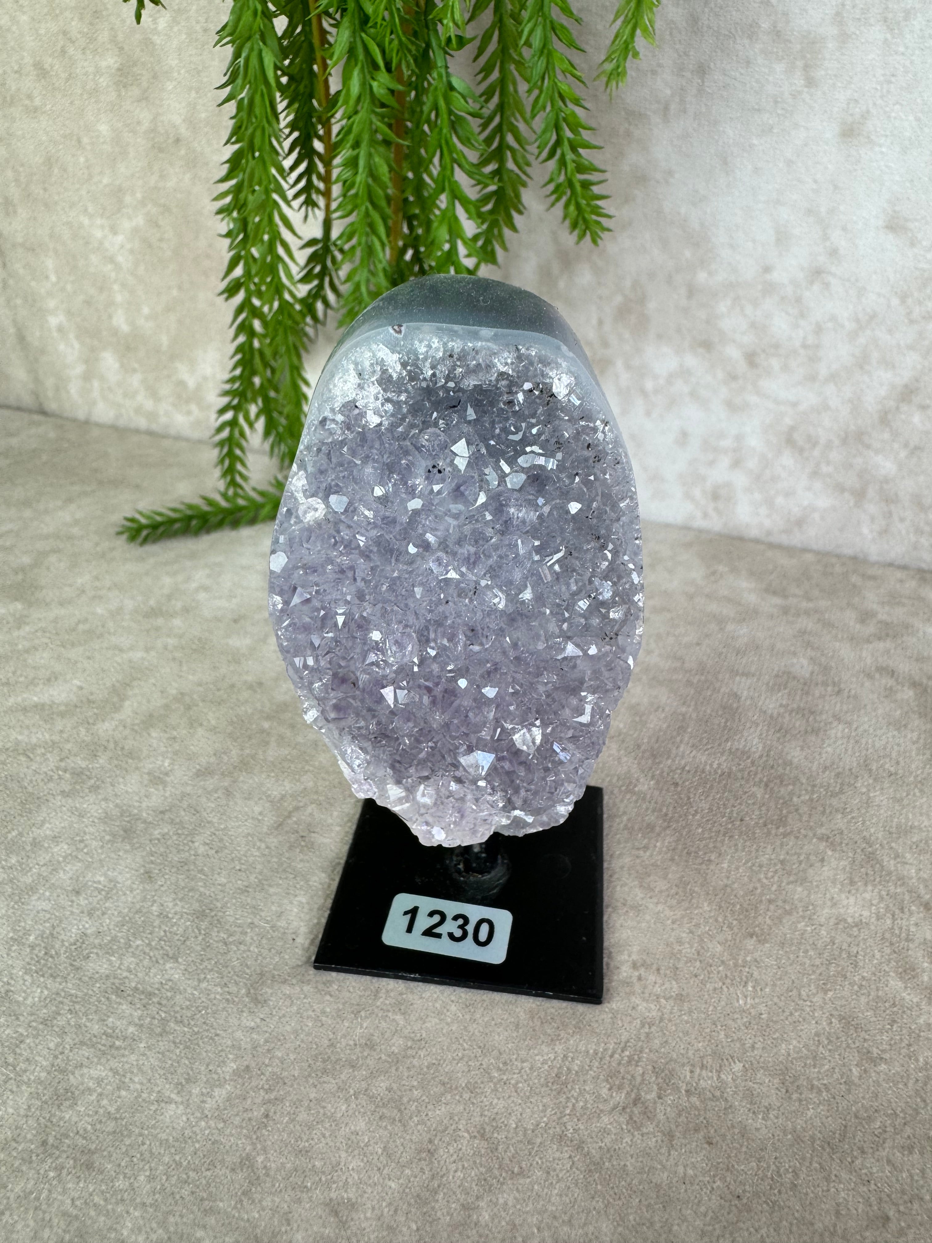 Amethist op standaard #1230