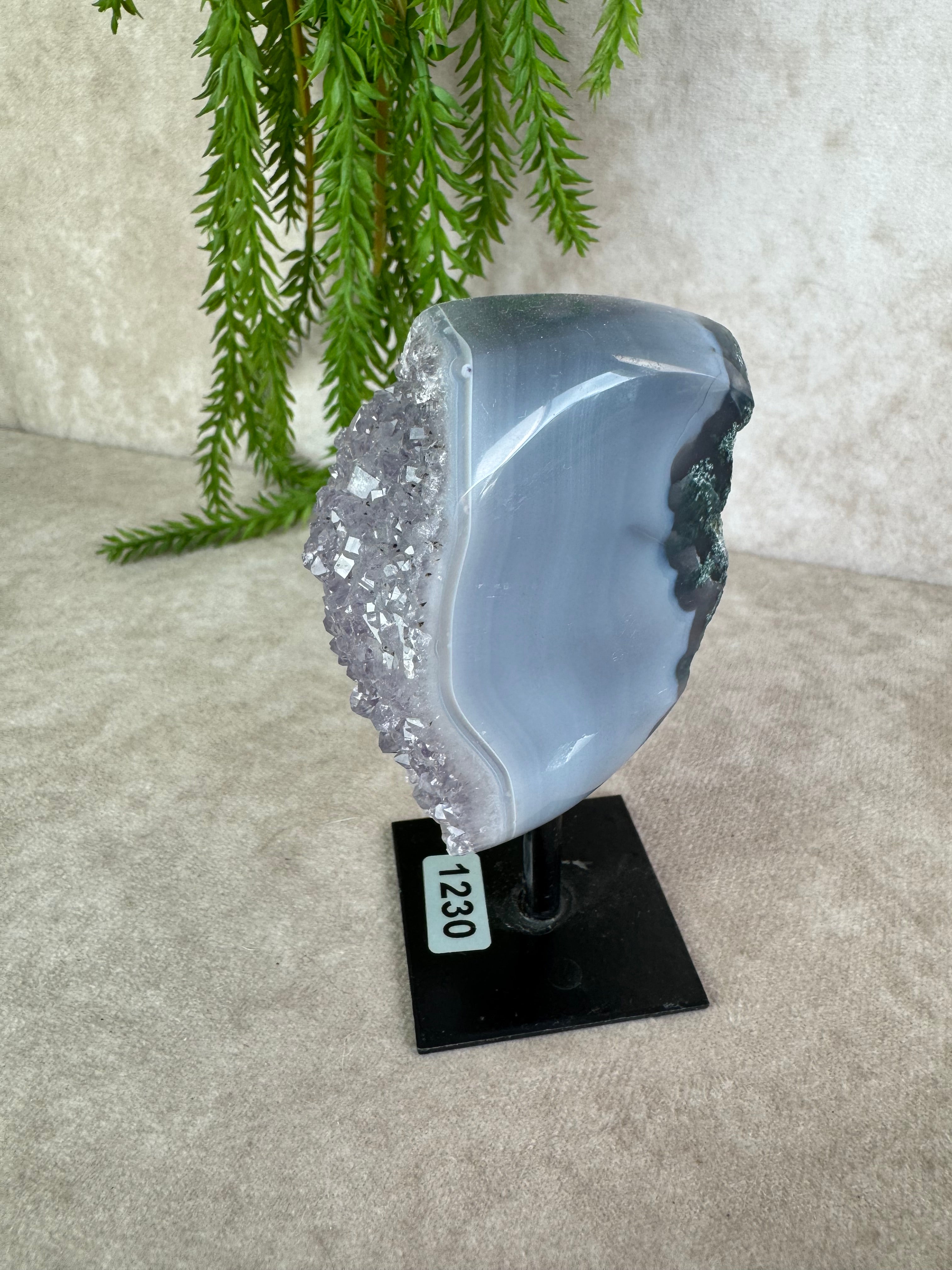 Amethist op standaard #1230