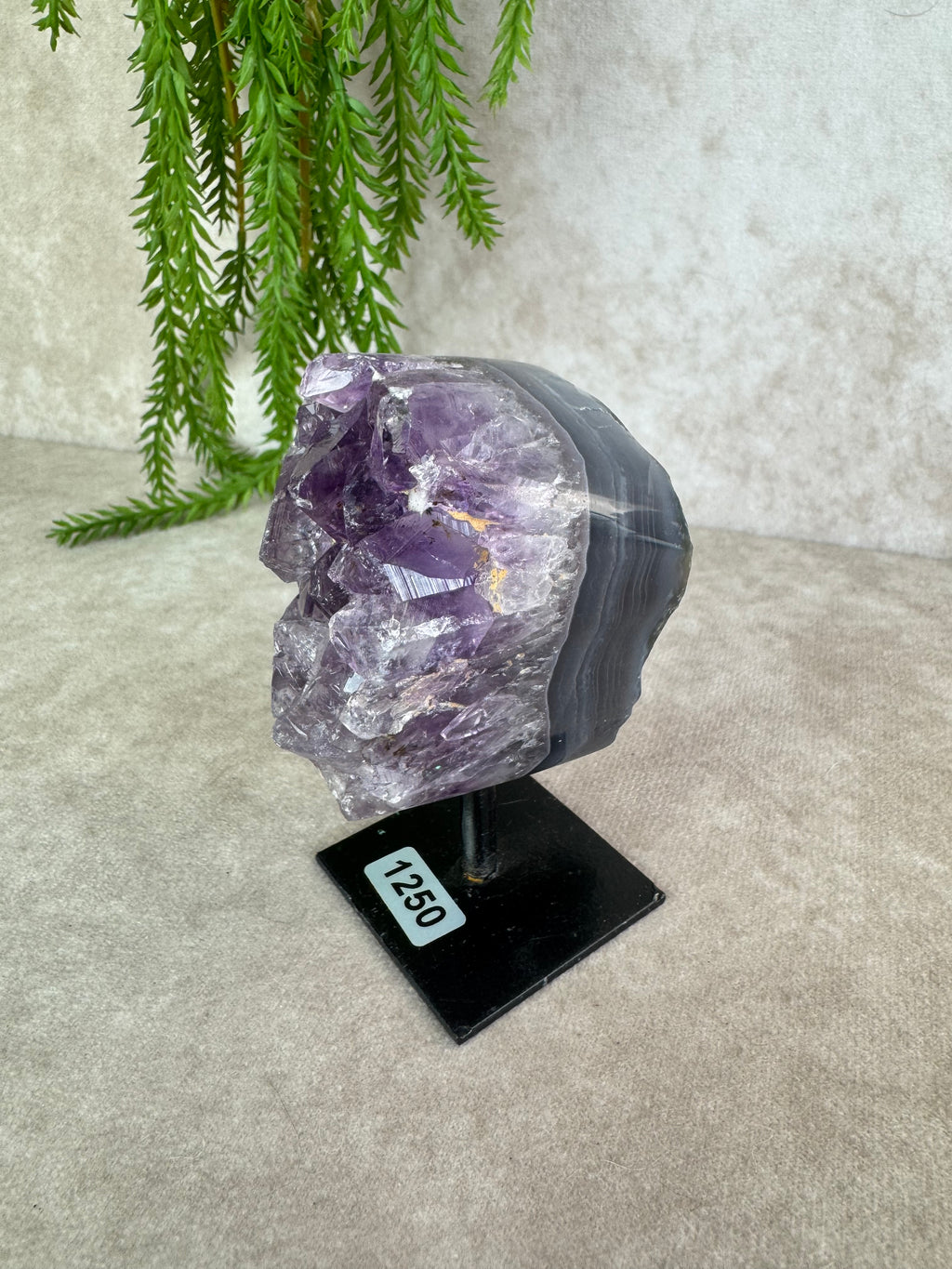 Amethist op standaard #1250