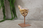 Roze amethist cluster op standaard #1639